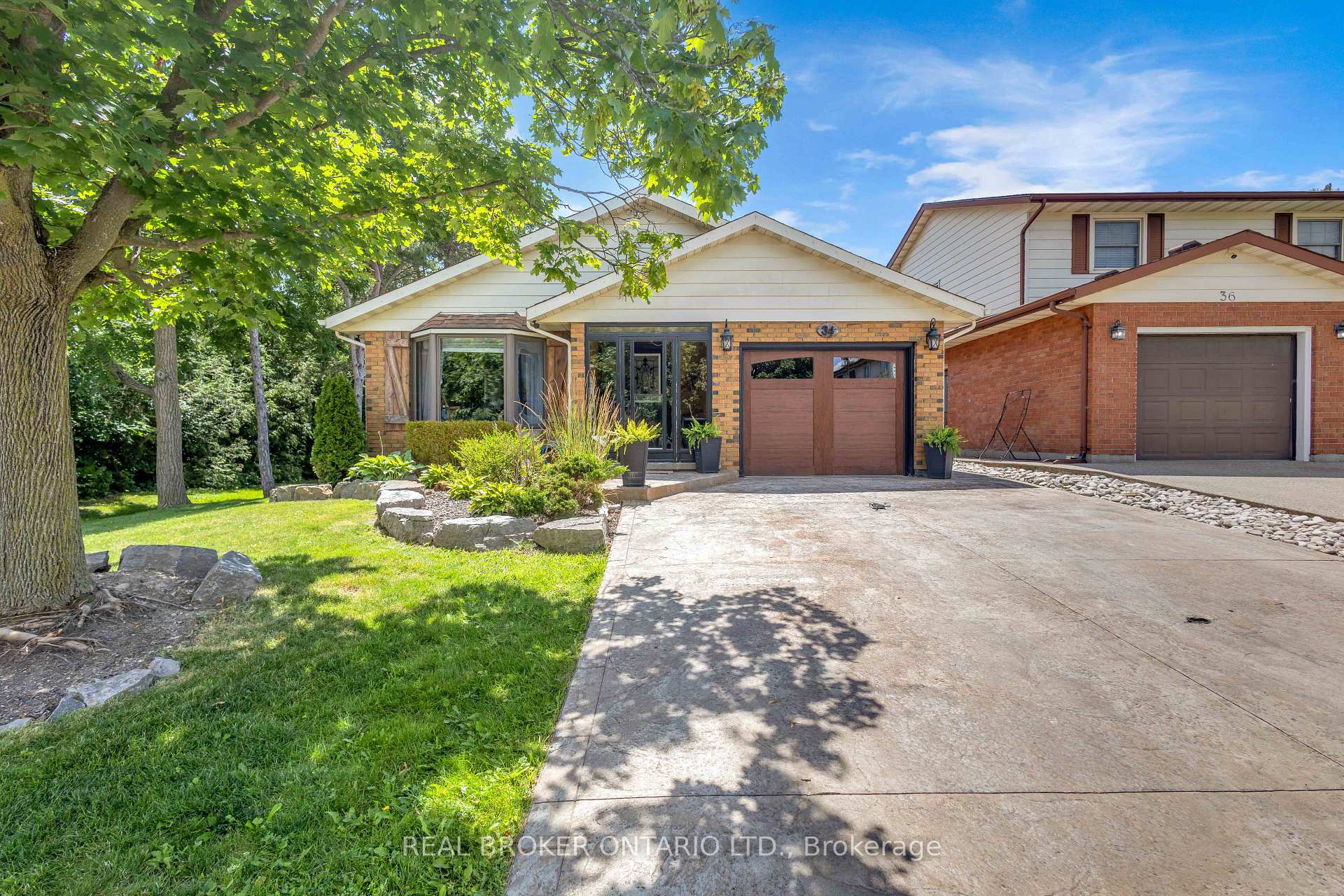Photo 48 of 34 Elmvale Court, Haldimand — HOMEH