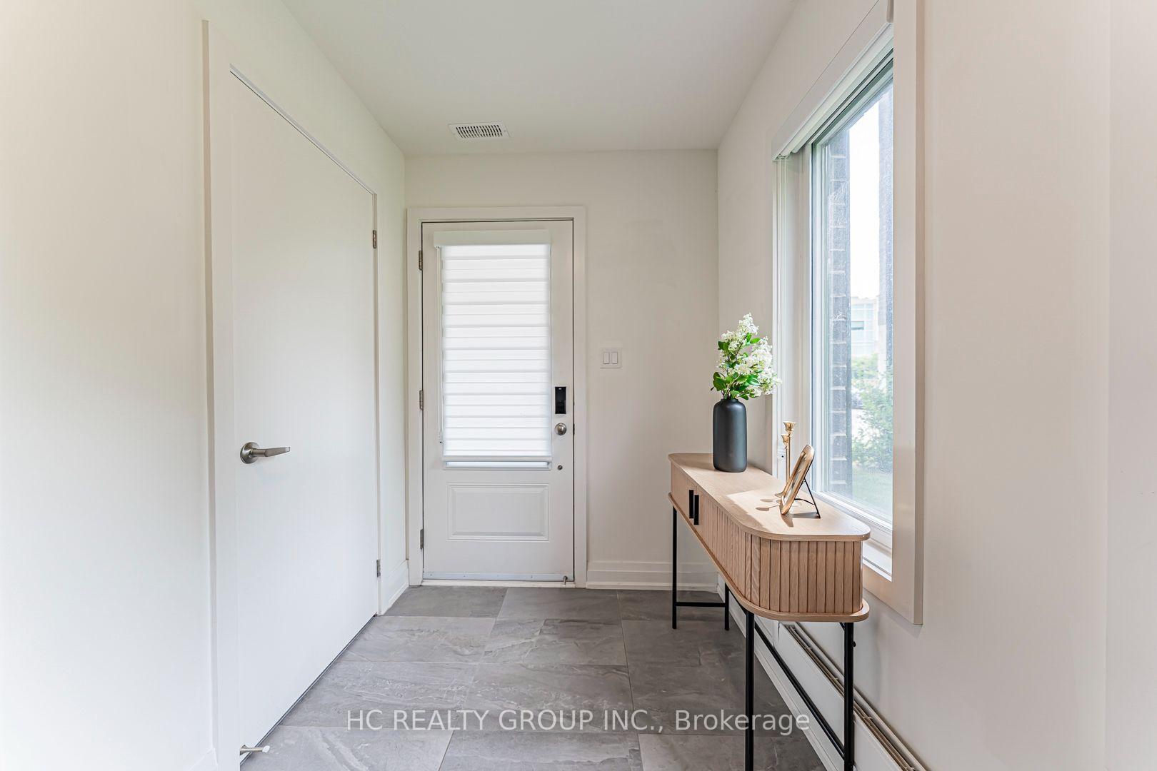 Photo 4 of Unit 32, 258 Hespeler Road, Cambridge, Galt City Centre — HOMEH