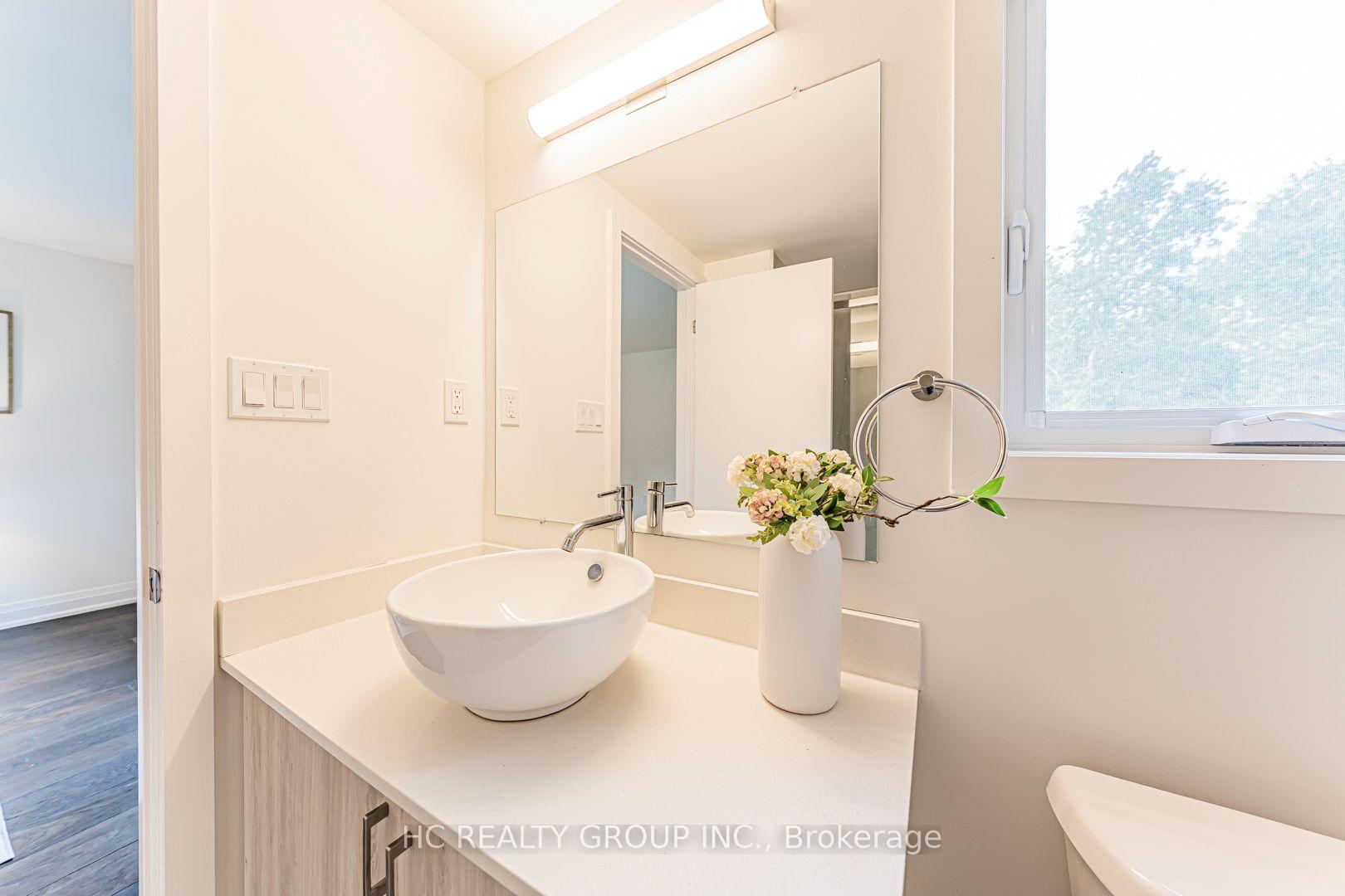 Photo 29 of Unit 32, 258 Hespeler Road, Cambridge, Galt City Centre — HOMEH