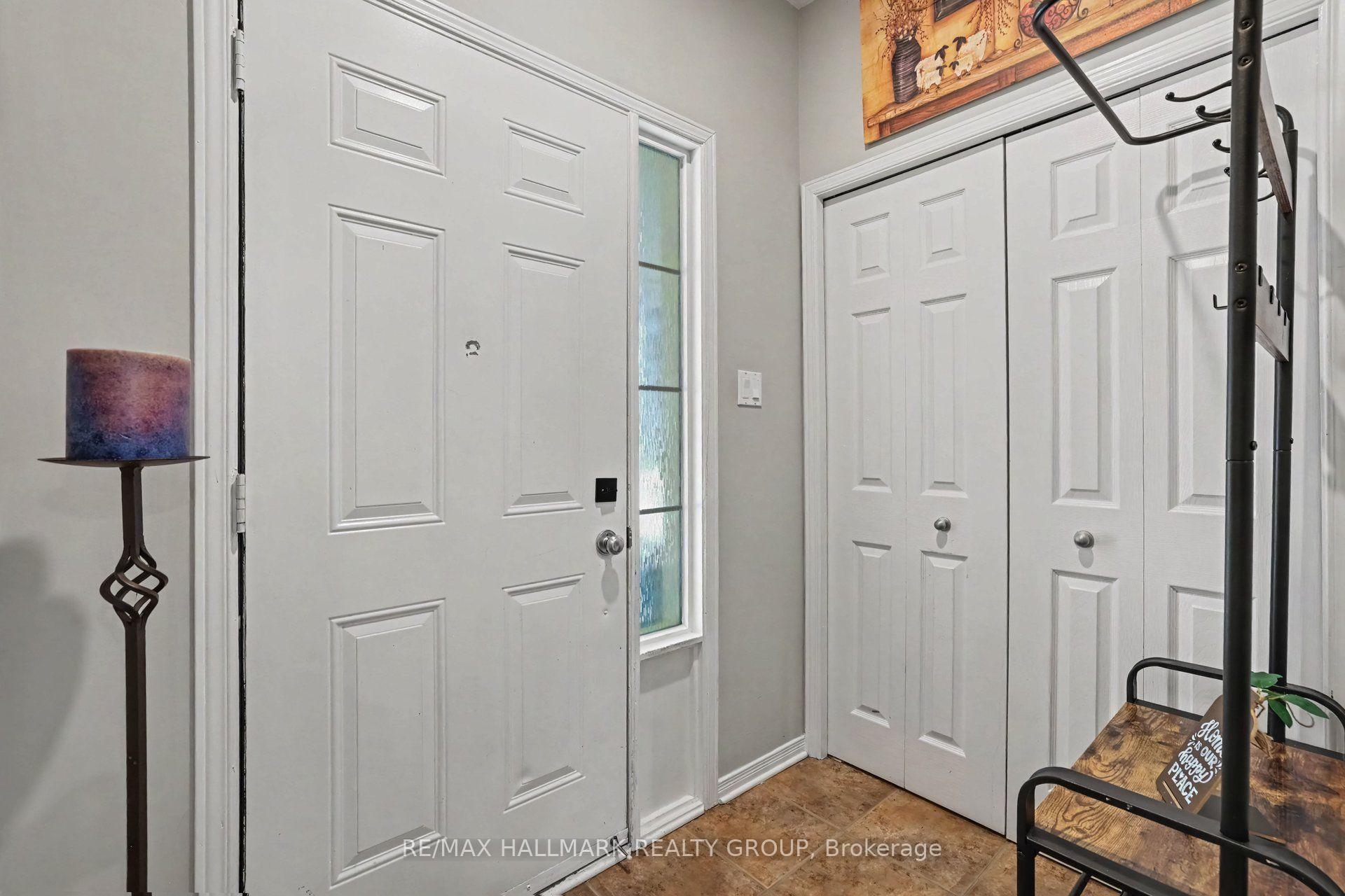 Photo 4 of 170 Prem Circle, Ottawa, Barrhaven - Cedargrove/Fraserdale — HOMEH
