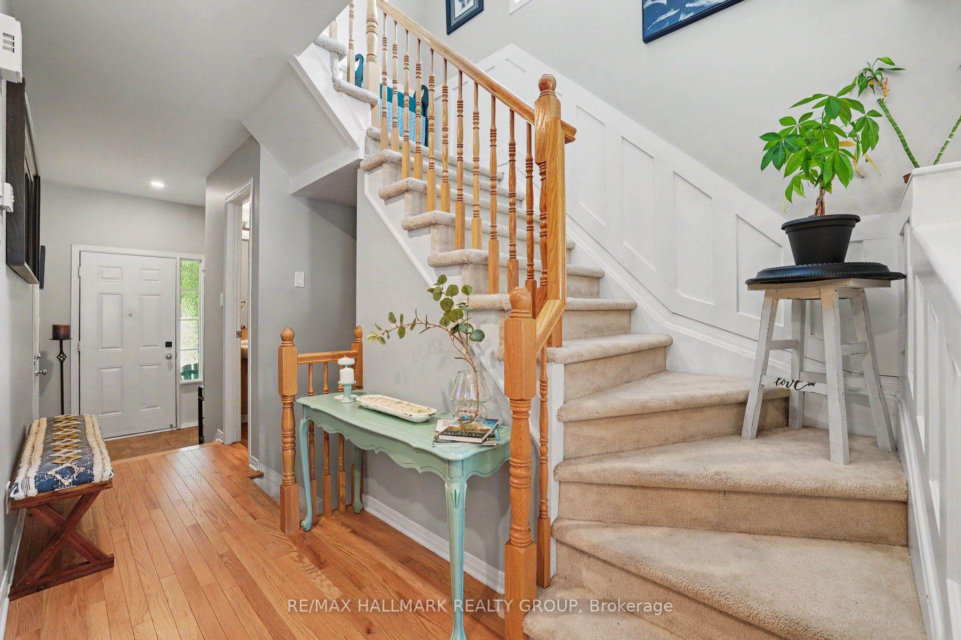 Photo 6 of 170 Prem Circle, Ottawa, Barrhaven - Cedargrove/Fraserdale — HOMEH