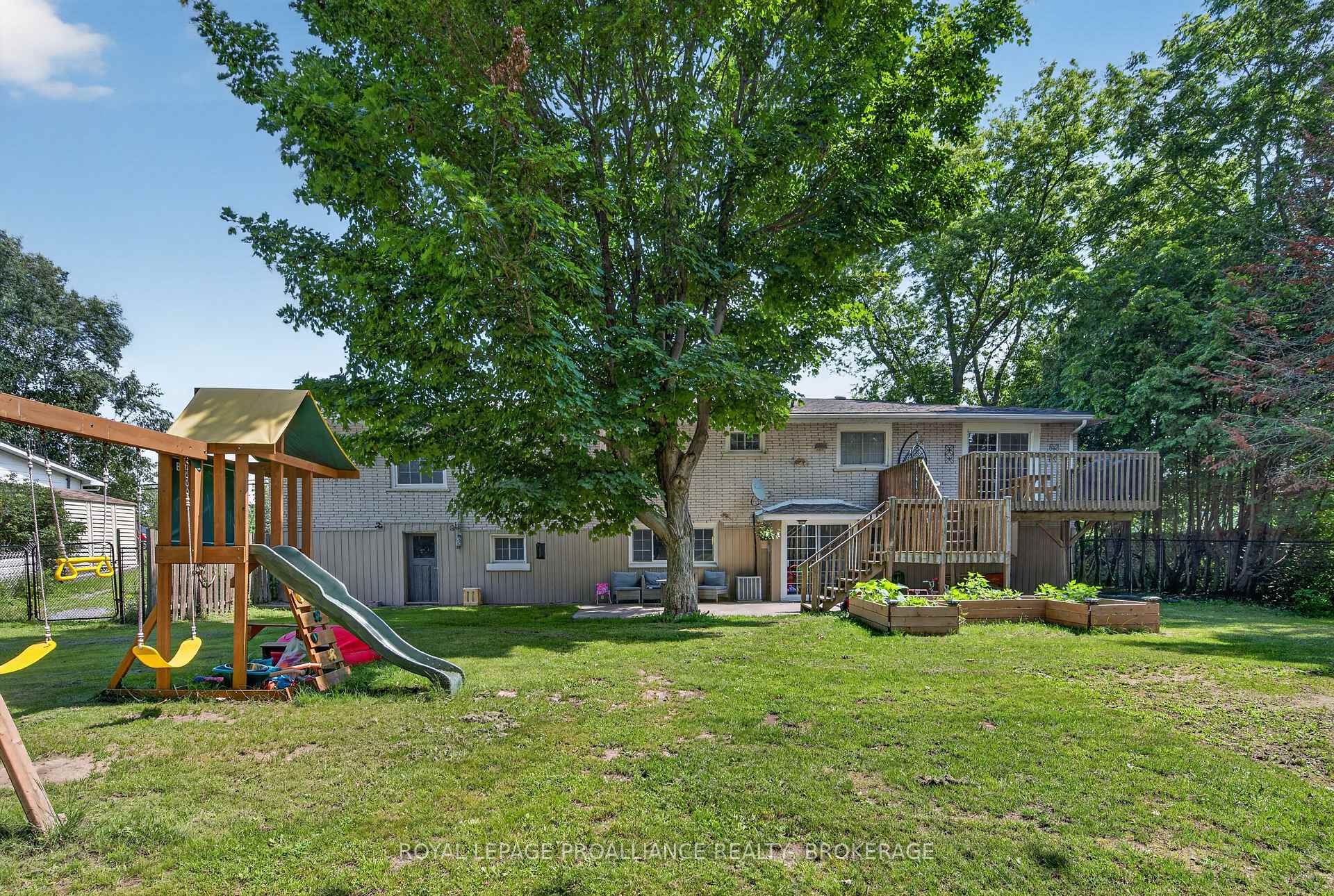 Photo 37 of 112 County Rd. 8, Greater Napanee, Greater Napanee — HOMEH