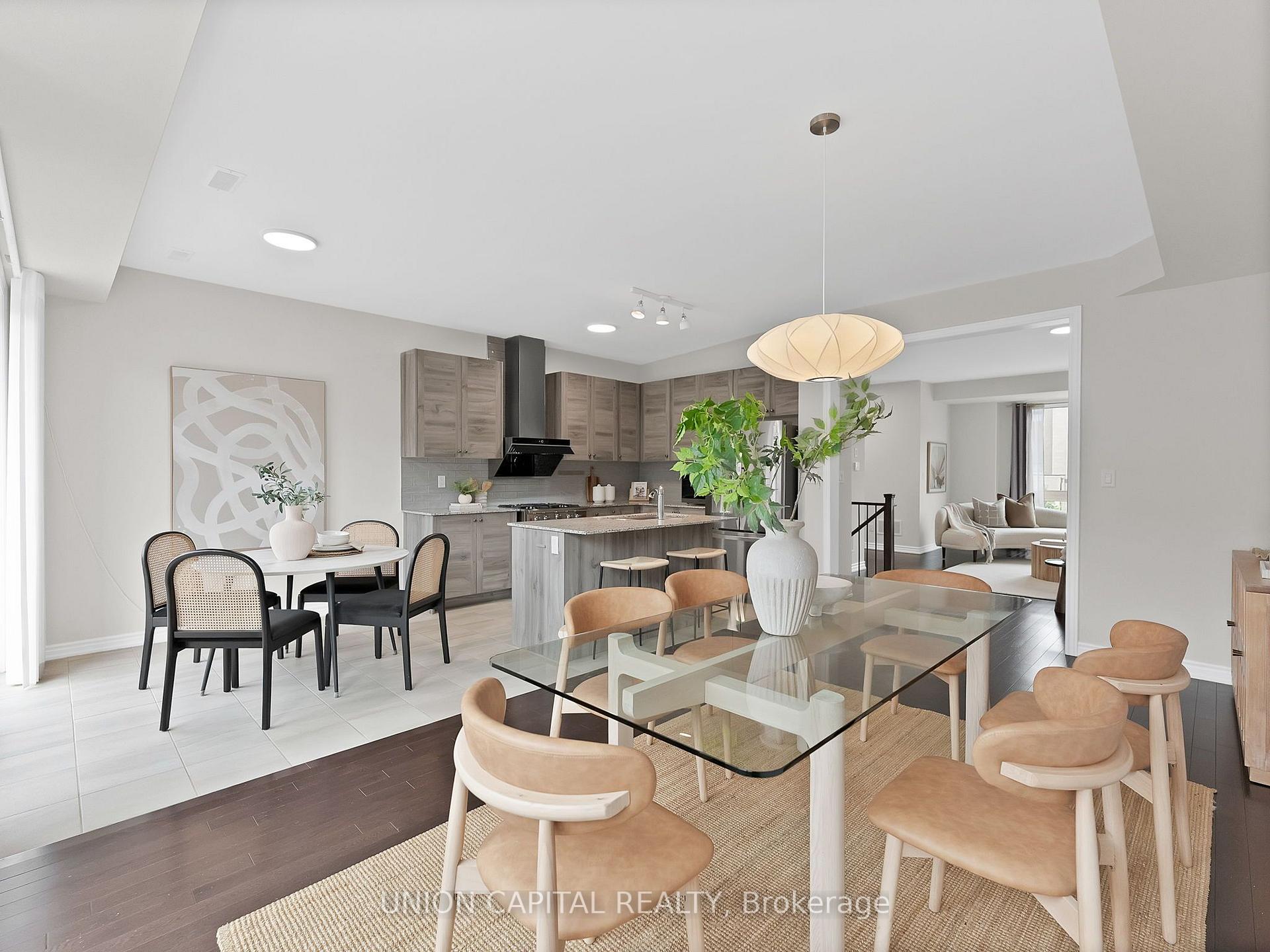 Photo 8 of 45 Lord Melborne Street, Markham, Victoria Square — HOMEH