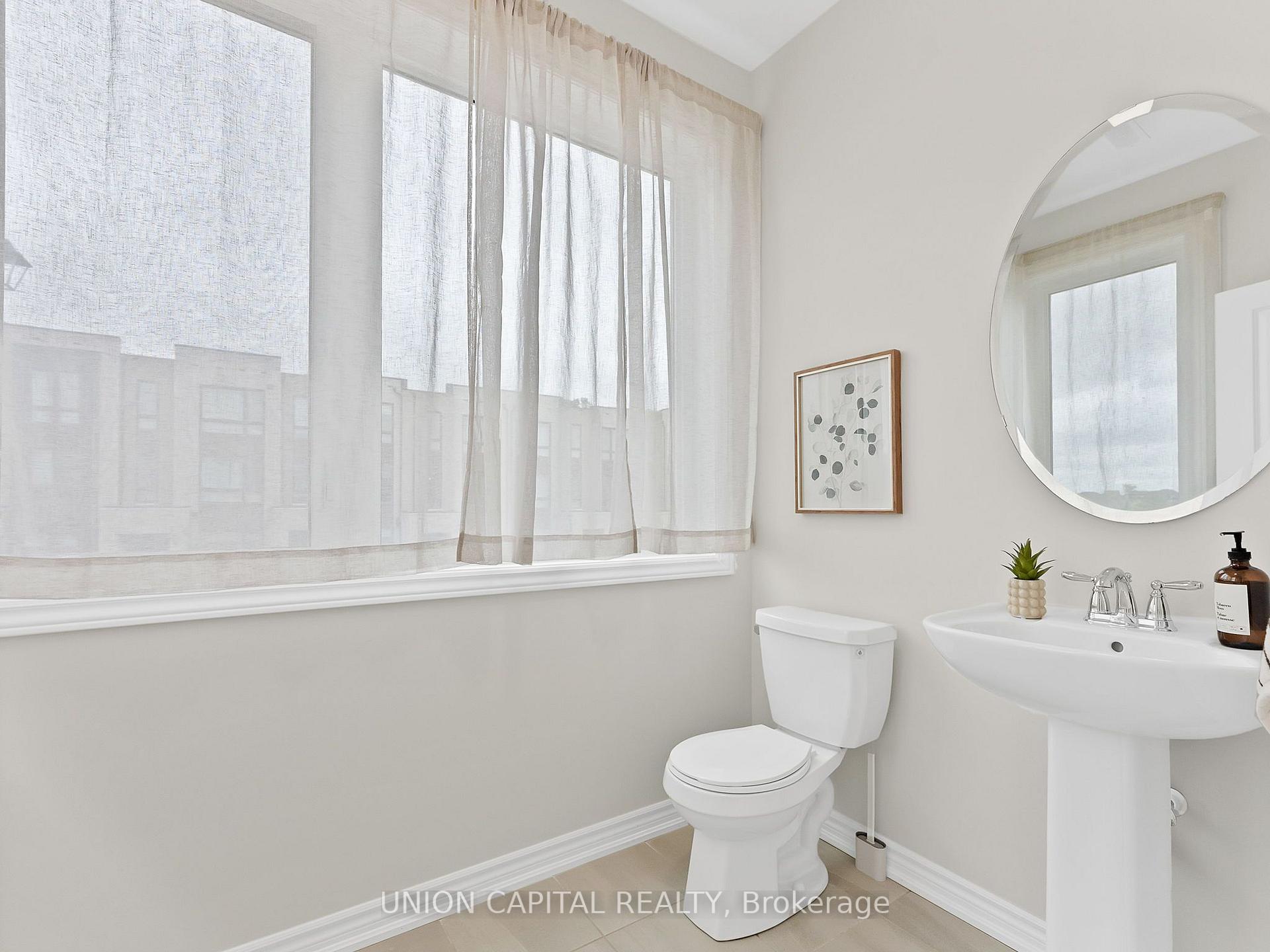 Photo 9 of 45 Lord Melborne Street, Markham, Victoria Square — HOMEH