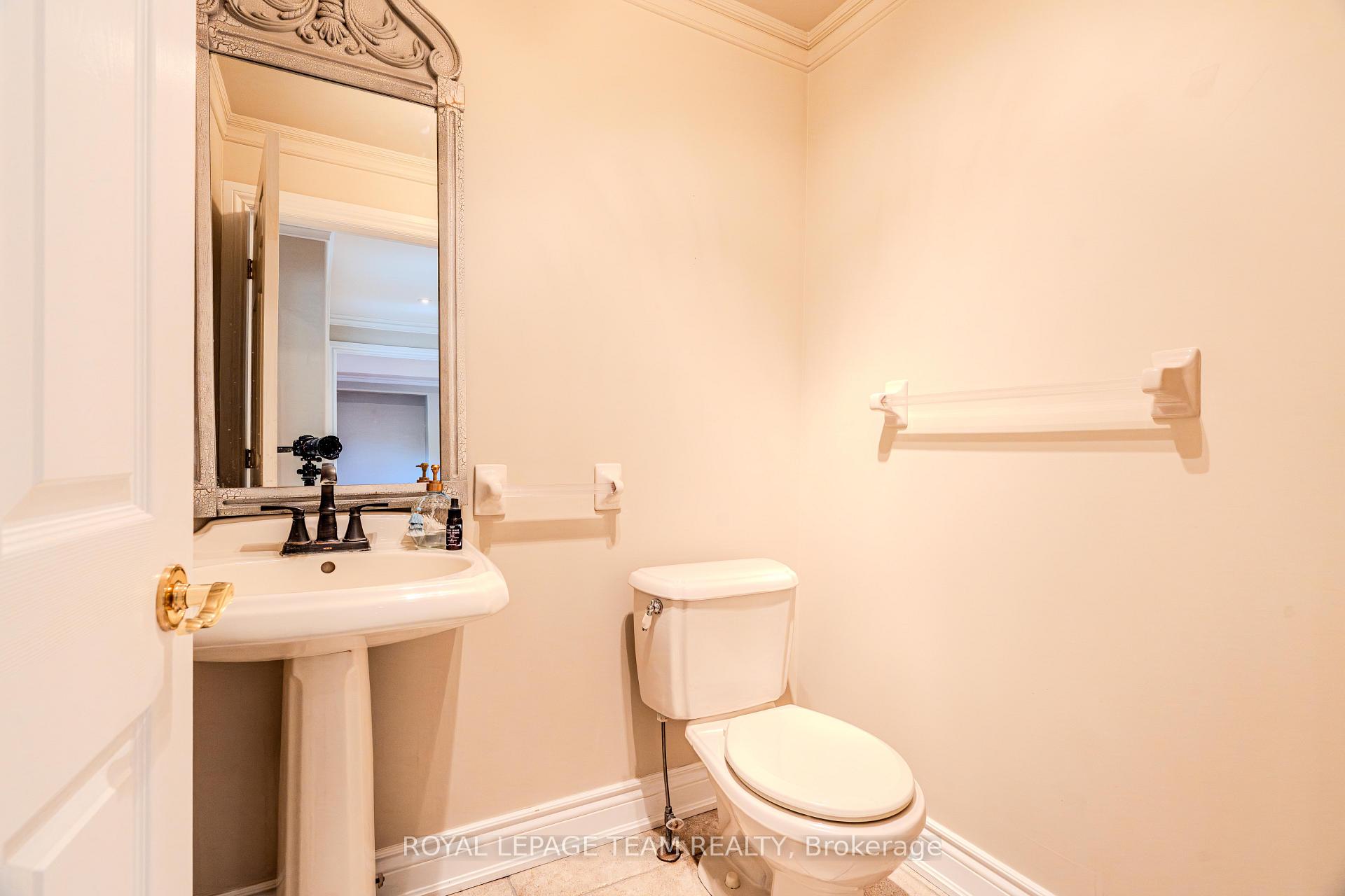 Photo 3 of 1120 Lena Avenue, Ottawa, Manotick Long Island & Nicholls Island — HOMEH