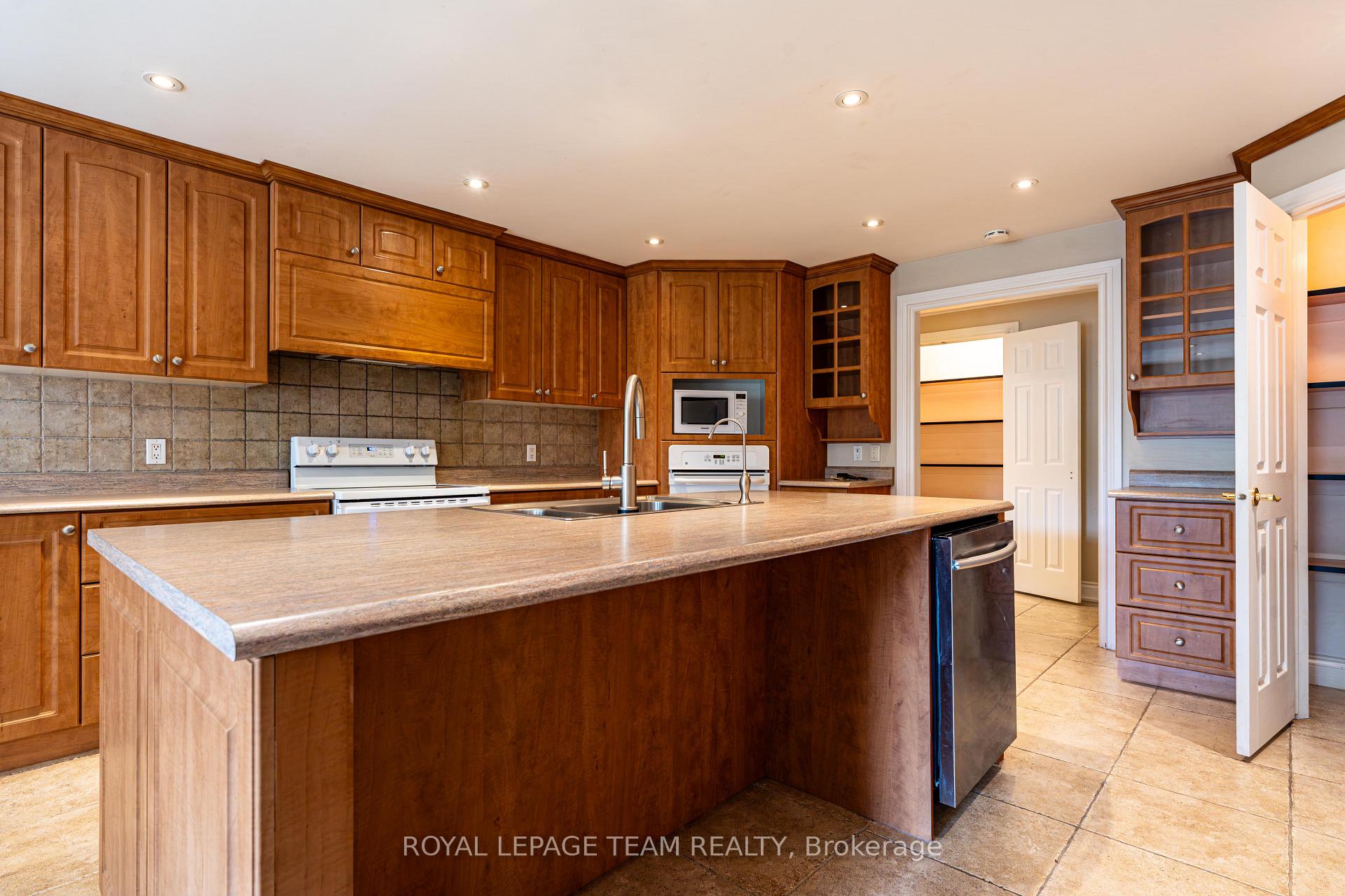 Photo 21 of 1120 Lena Avenue, Ottawa, Manotick Long Island & Nicholls Island — HOMEH