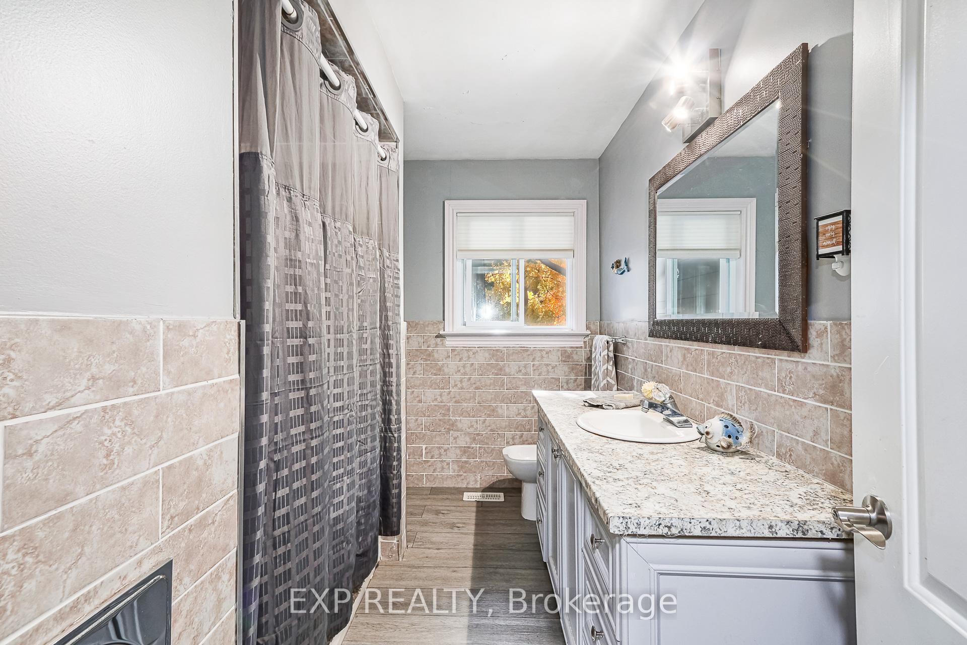 Photo 14 of 19 Locke Avenue, Clearview, Stayner — HOMEH