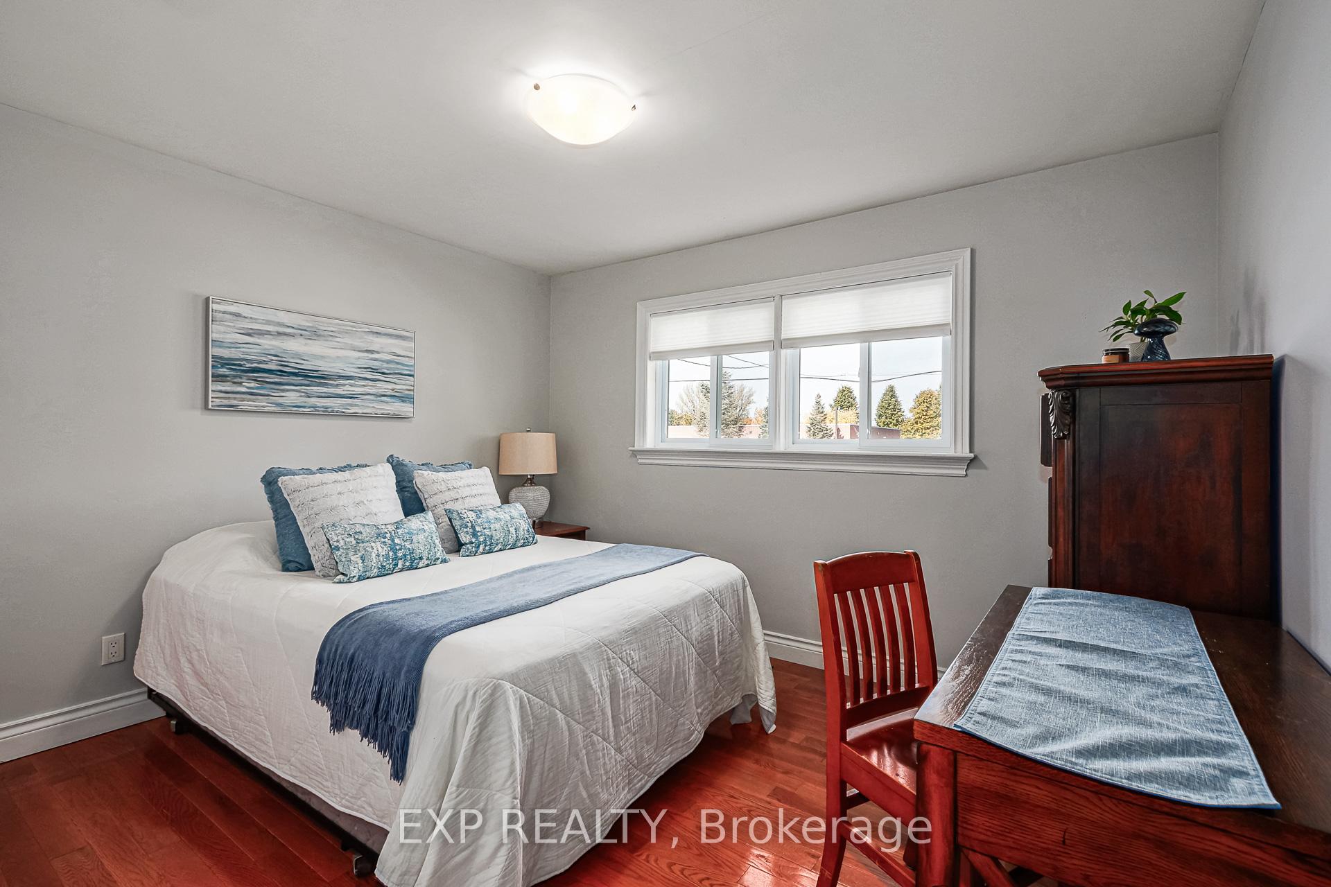 Photo 15 of 19 Locke Avenue, Clearview, Stayner — HOMEH