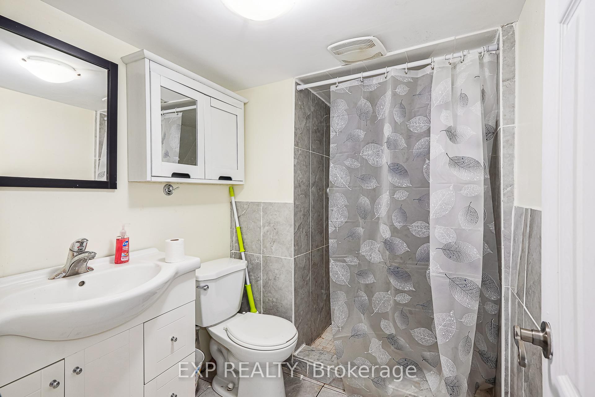 Photo 16 of 19 Locke Avenue, Clearview, Stayner — HOMEH