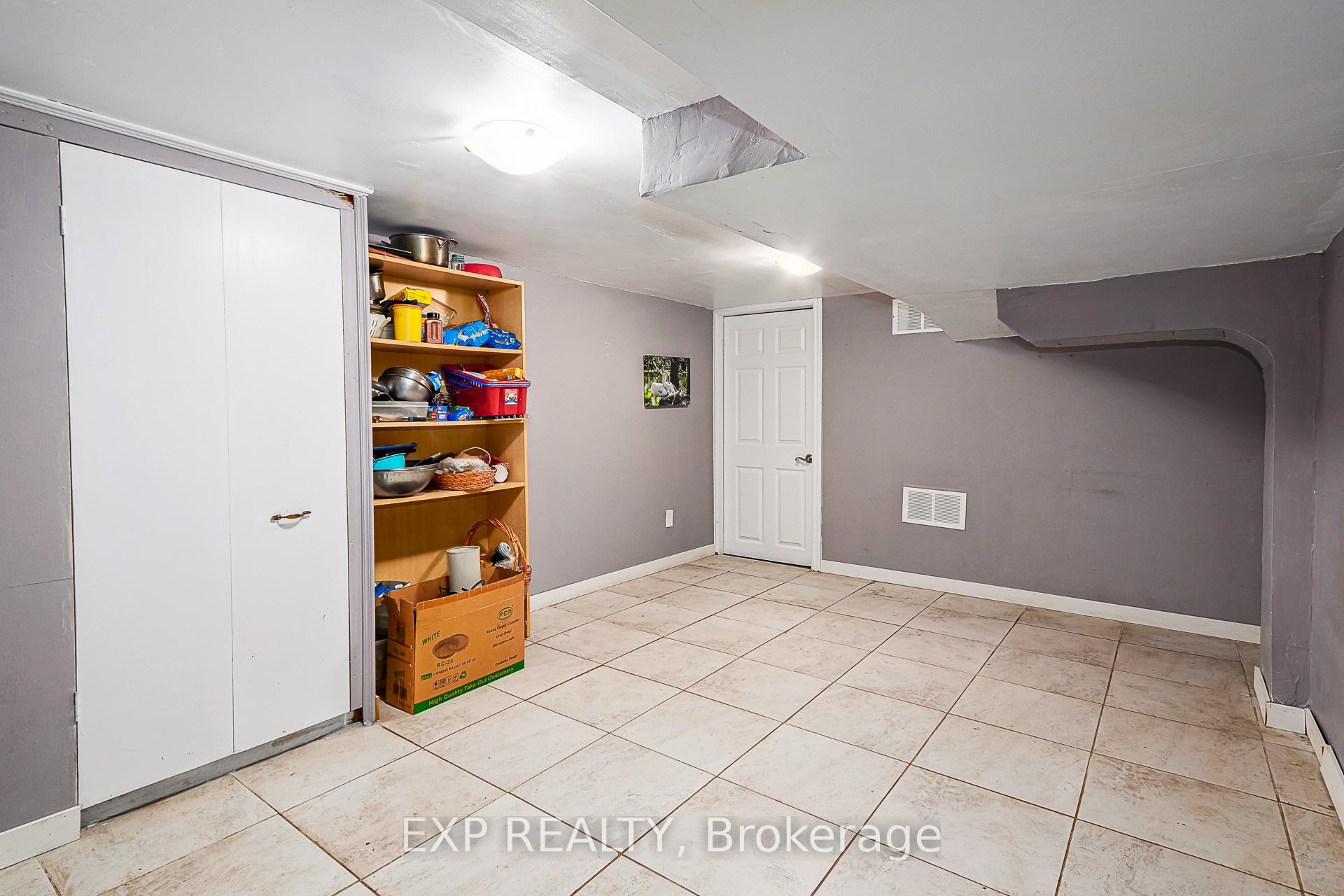 Photo 22 of 19 Locke Avenue, Clearview, Stayner — HOMEH