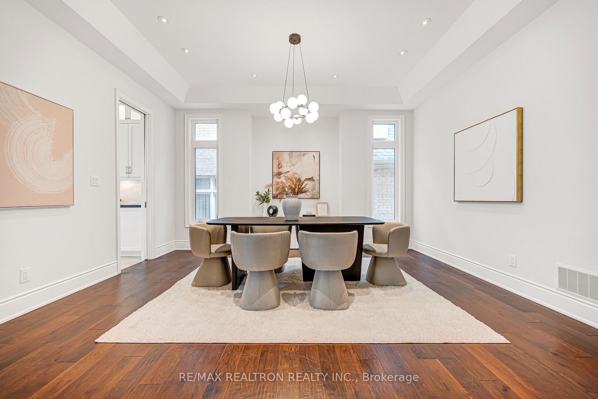 Photo 5 of 32 Royal West Road, Markham, Devil's Elbow — HOMEH