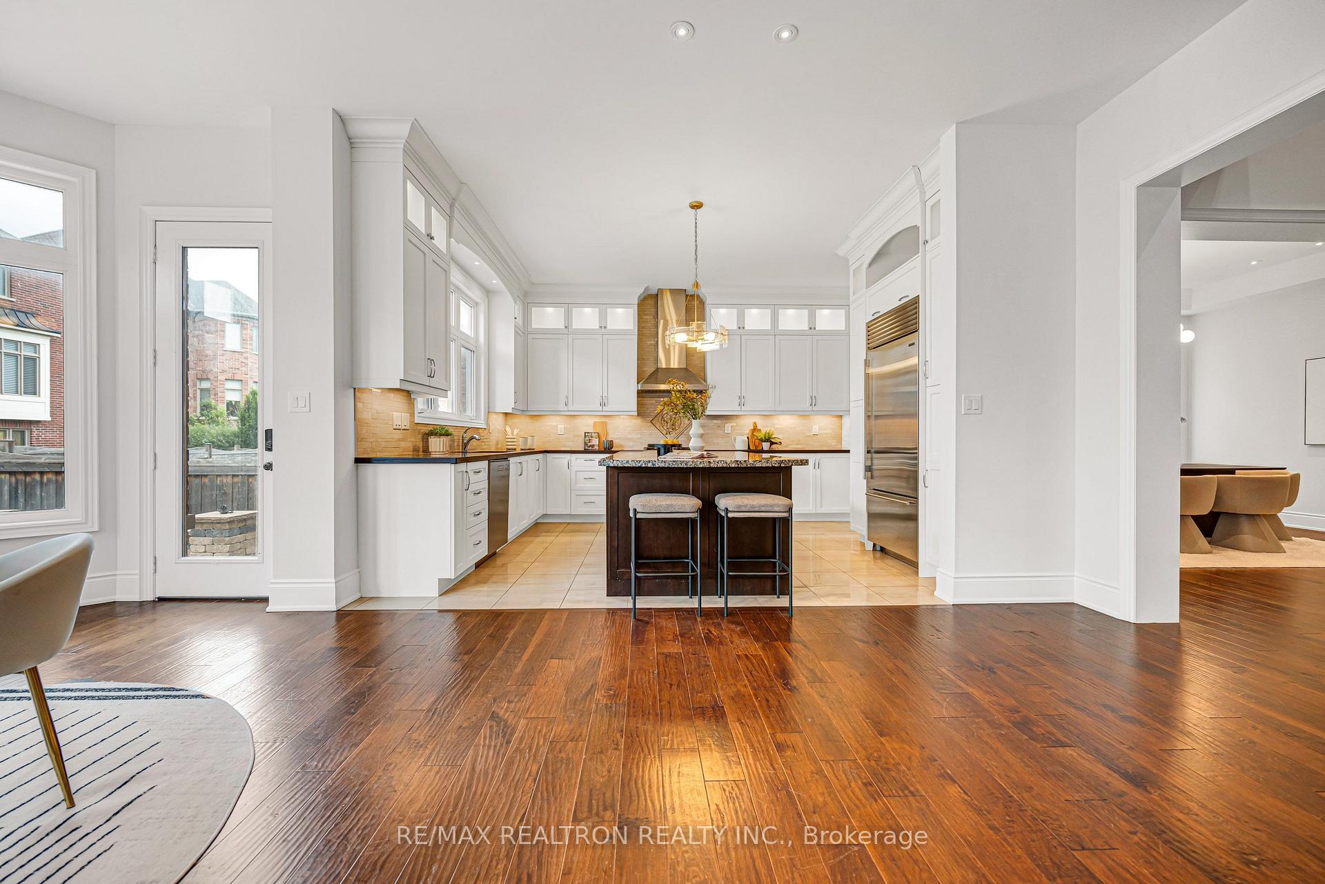 Photo 14 of 32 Royal West Road, Markham, Devil's Elbow — HOMEH