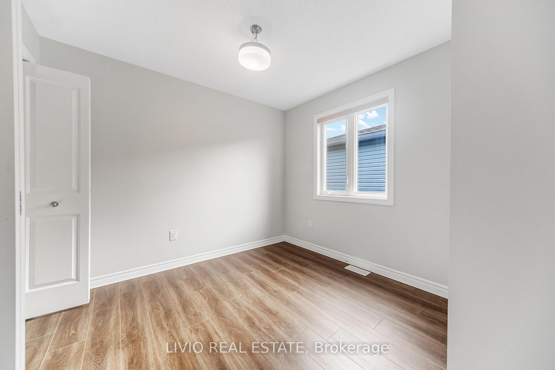 Photo 17 of 56 Jargeau Road, Ottawa, Chapel Hill South - Orleans Village — HOMEH