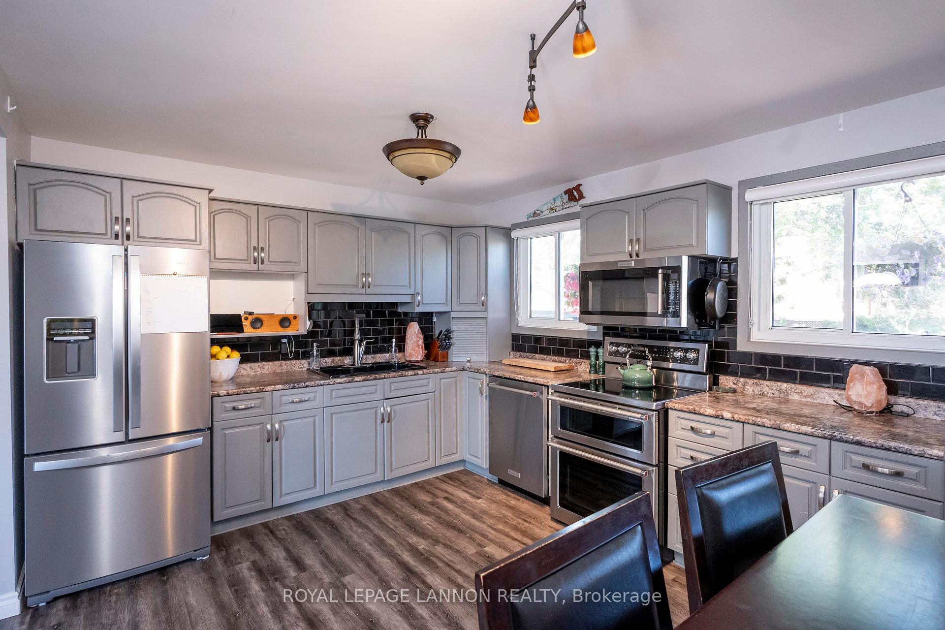 Photo 11 of 105 Spruce Court, Thunder Bay, Northwood Park — HOMEH