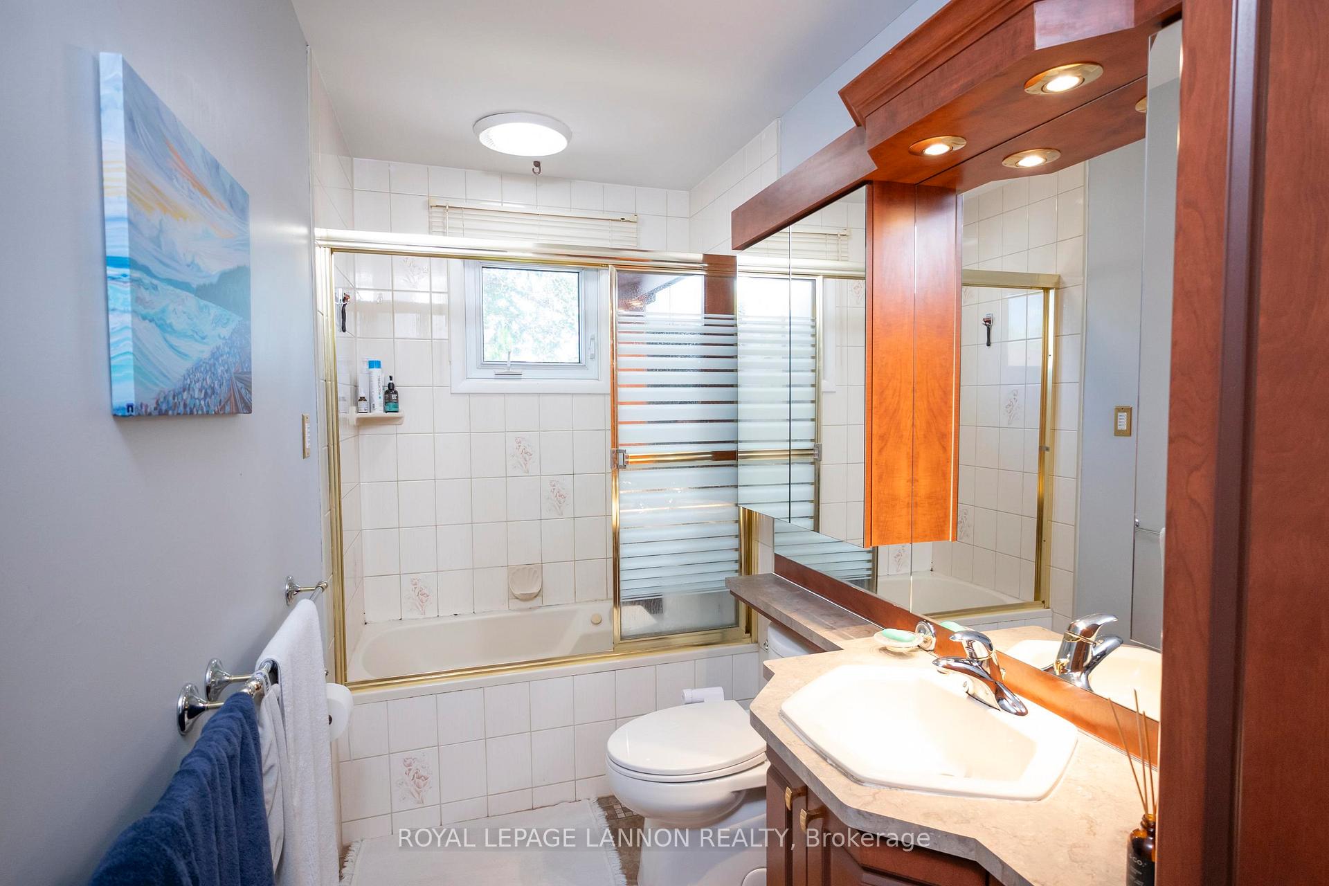 Photo 21 of 105 Spruce Court, Thunder Bay, Northwood Park — HOMEH