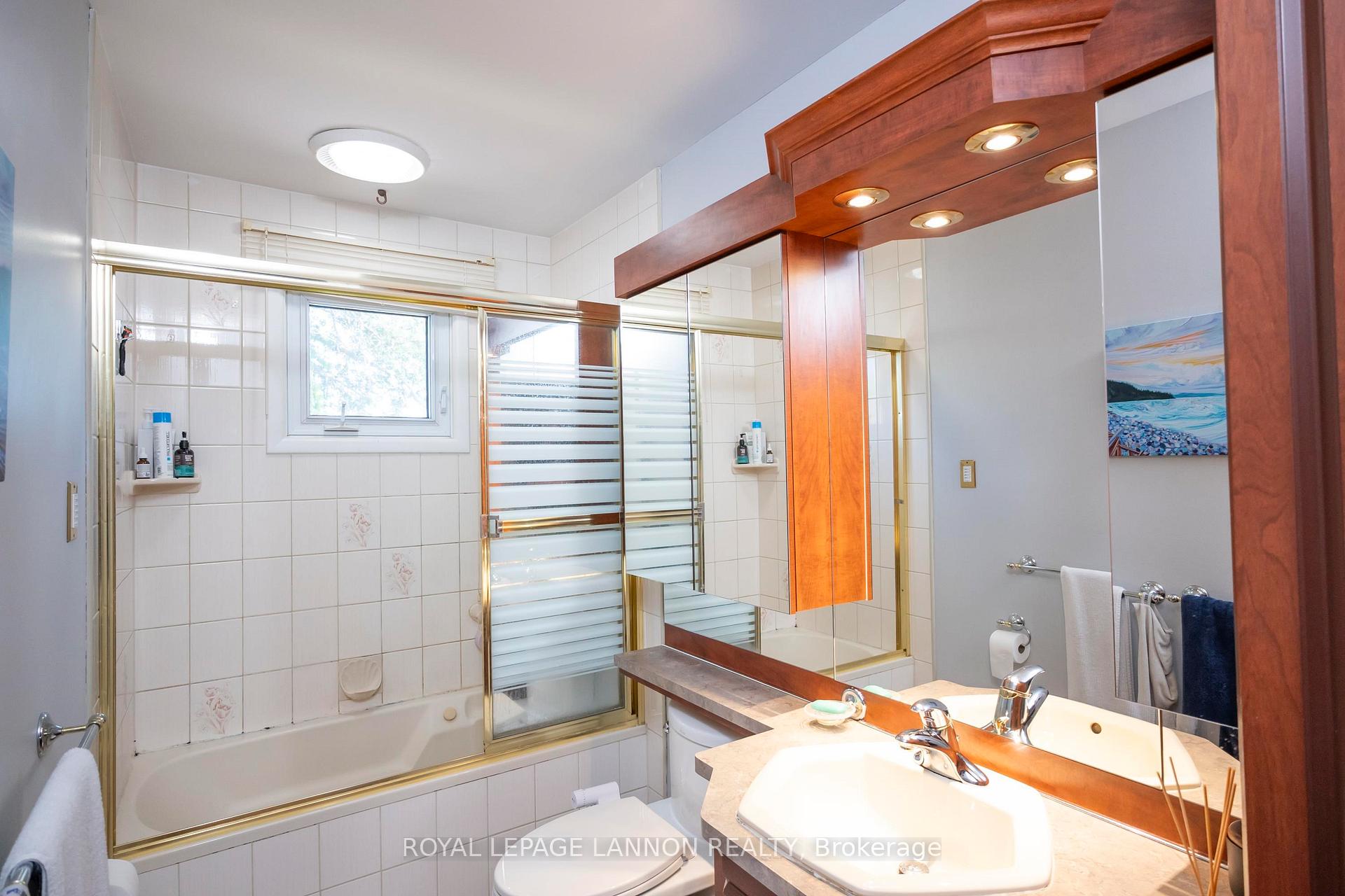 Photo 24 of 105 Spruce Court, Thunder Bay, Northwood Park — HOMEH
