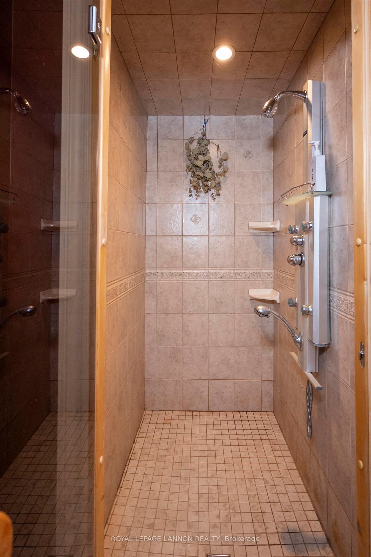 Photo 25 of 105 Spruce Court, Thunder Bay, Northwood Park — HOMEH