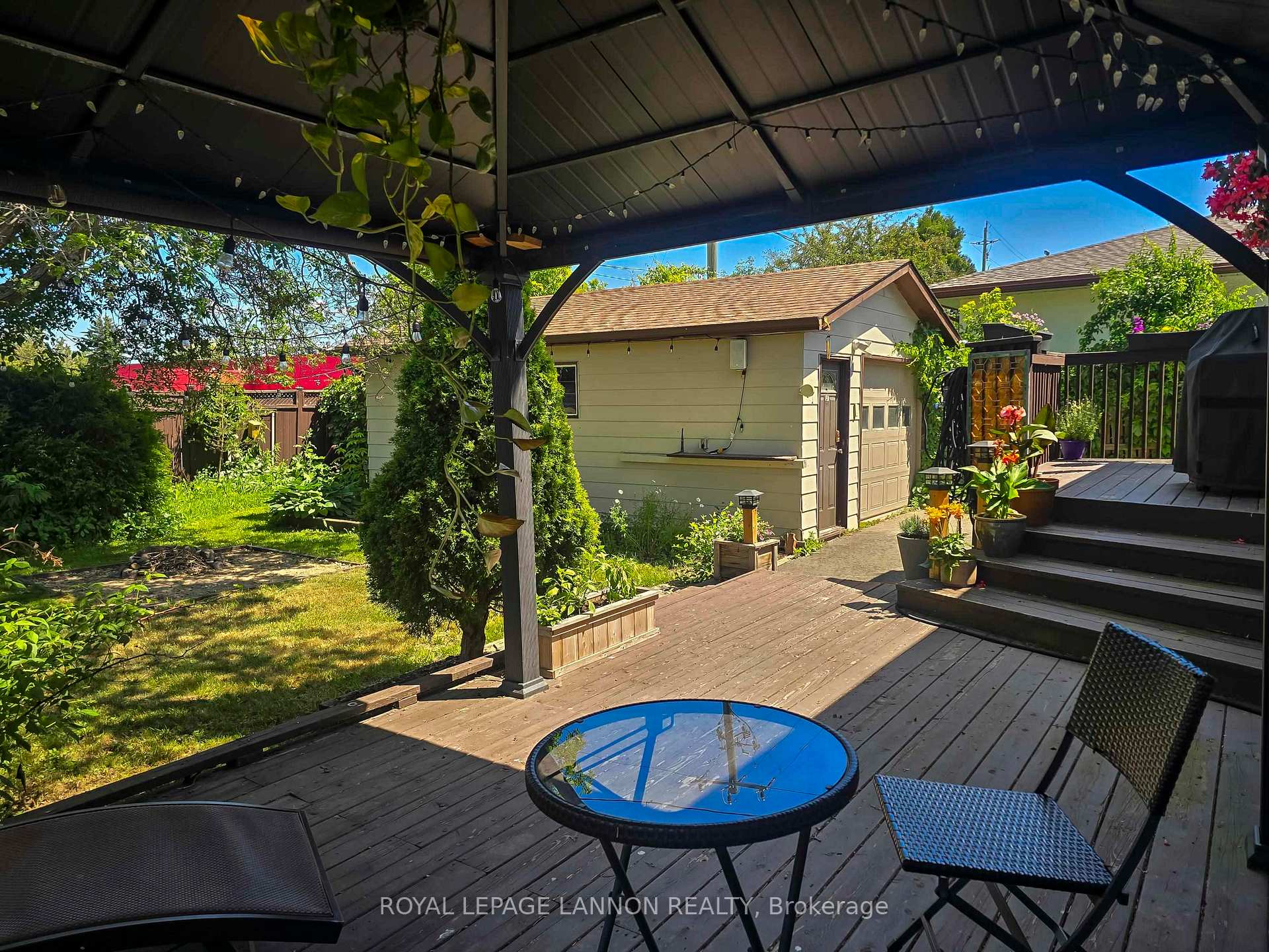 Photo 36 of 105 Spruce Court, Thunder Bay, Northwood Park — HOMEH
