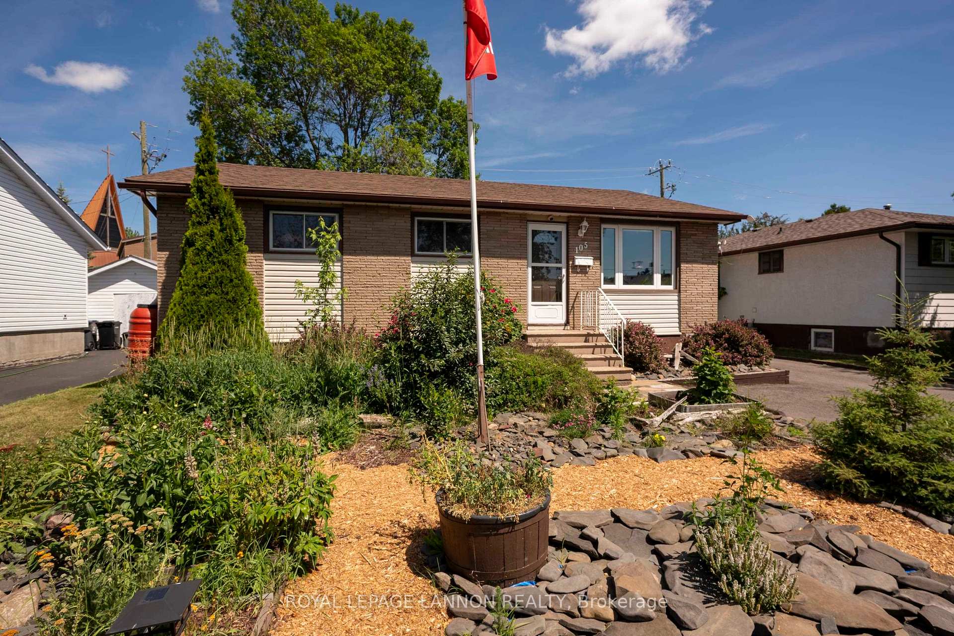 Photo 44 of 105 Spruce Court, Thunder Bay, Northwood Park — HOMEH