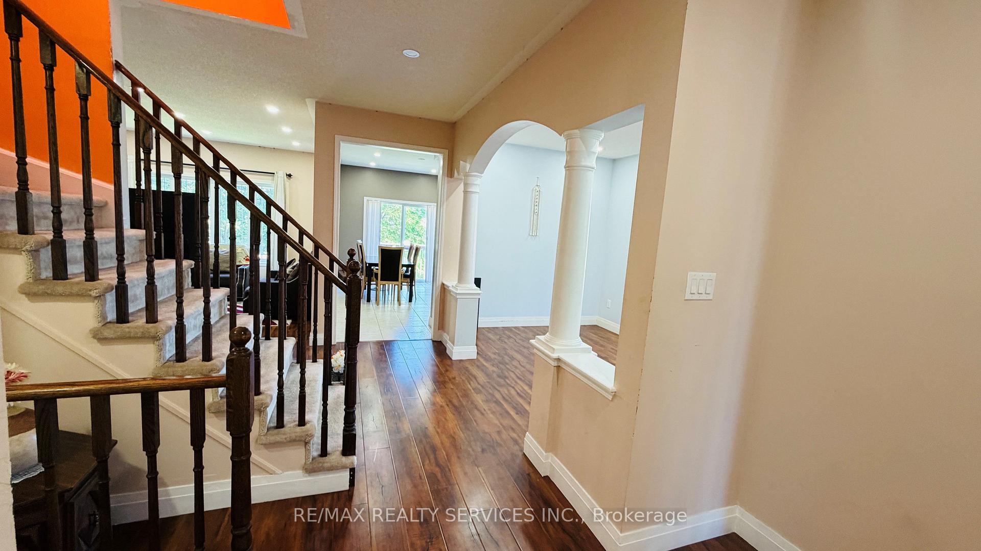 Photo 4 of 261 Thomas Avenue, Brantford, Echo Place — HOMEH