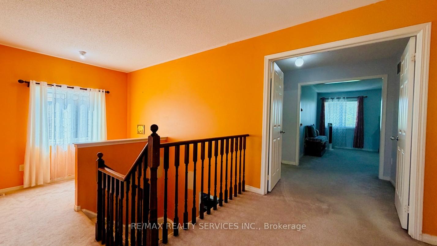 Photo 14 of 261 Thomas Avenue, Brantford, Echo Place — HOMEH