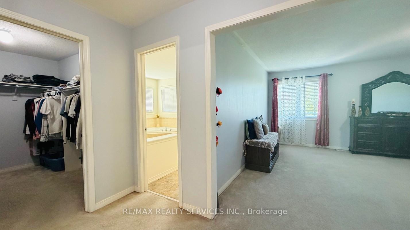 Photo 15 of 261 Thomas Avenue, Brantford, Echo Place — HOMEH