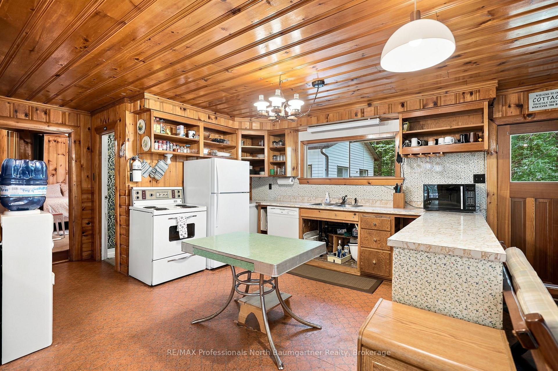 Photo 9 of 1202 Three Brothers Drive, Algonquin Highlands, Stanhope — HOMEH