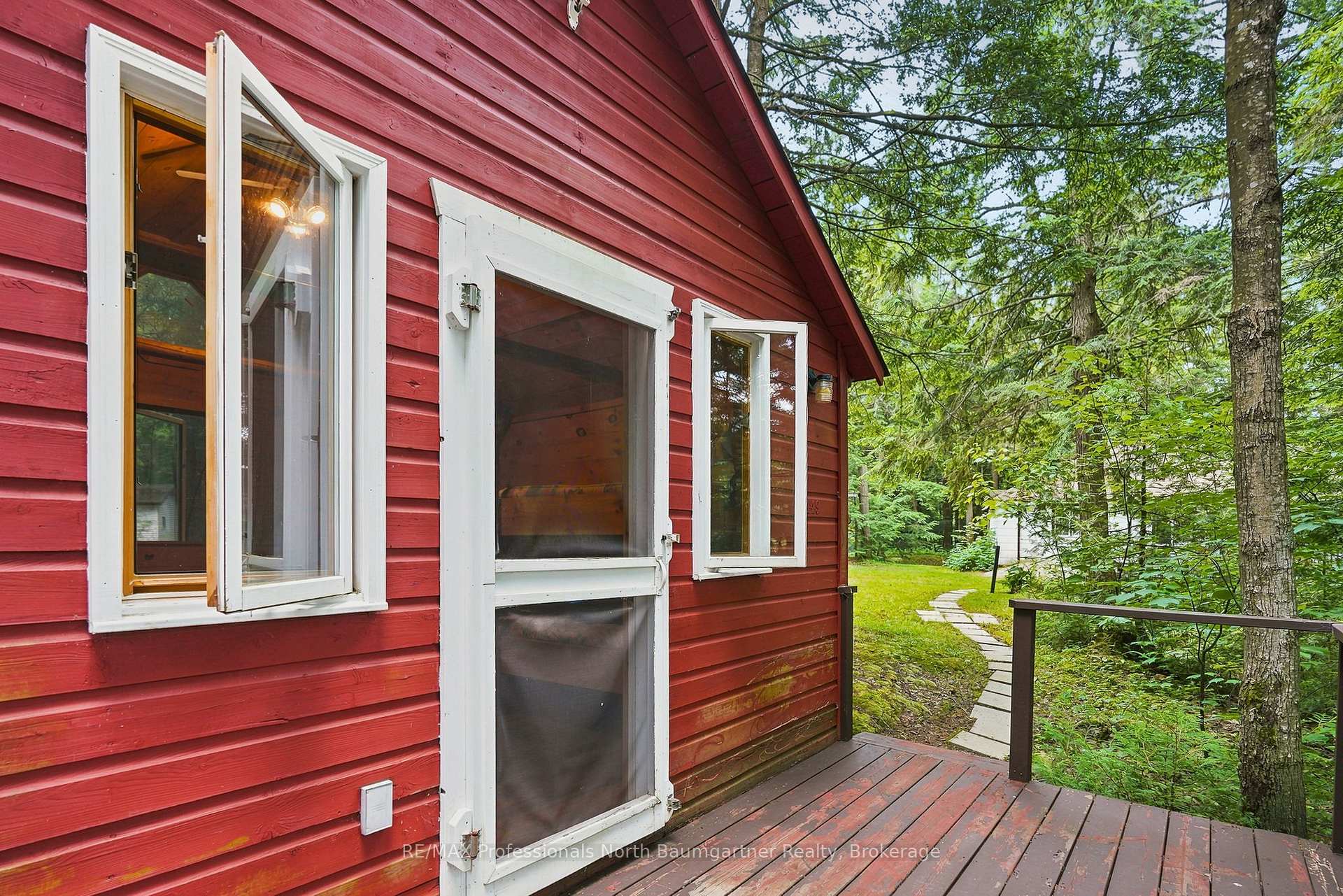 Photo 27 of 1202 Three Brothers Drive, Algonquin Highlands, Stanhope — HOMEH
