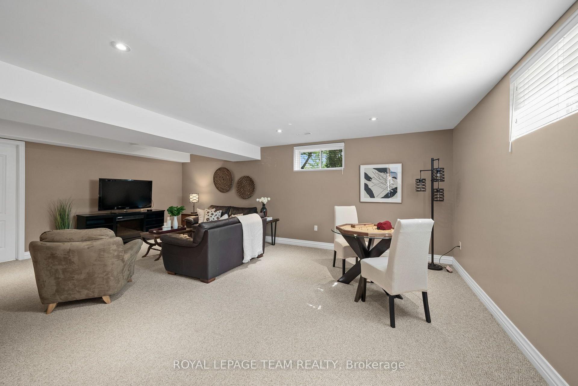 Photo 34 of 22 Honey Gables Drive, Ottawa, Riverside South/Gloucester Glen — HOMEH