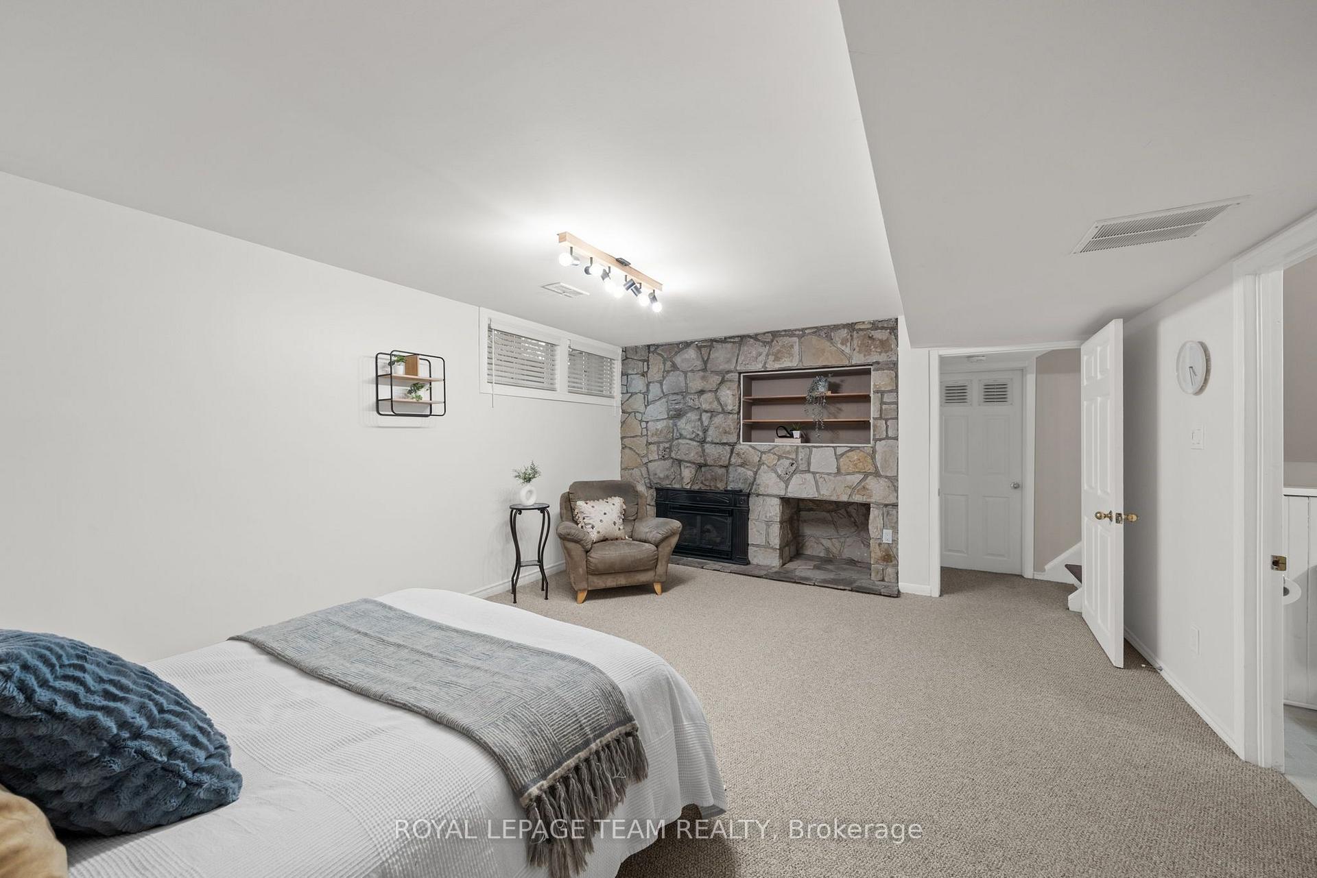 Photo 39 of 22 Honey Gables Drive, Ottawa, Riverside South/Gloucester Glen — HOMEH