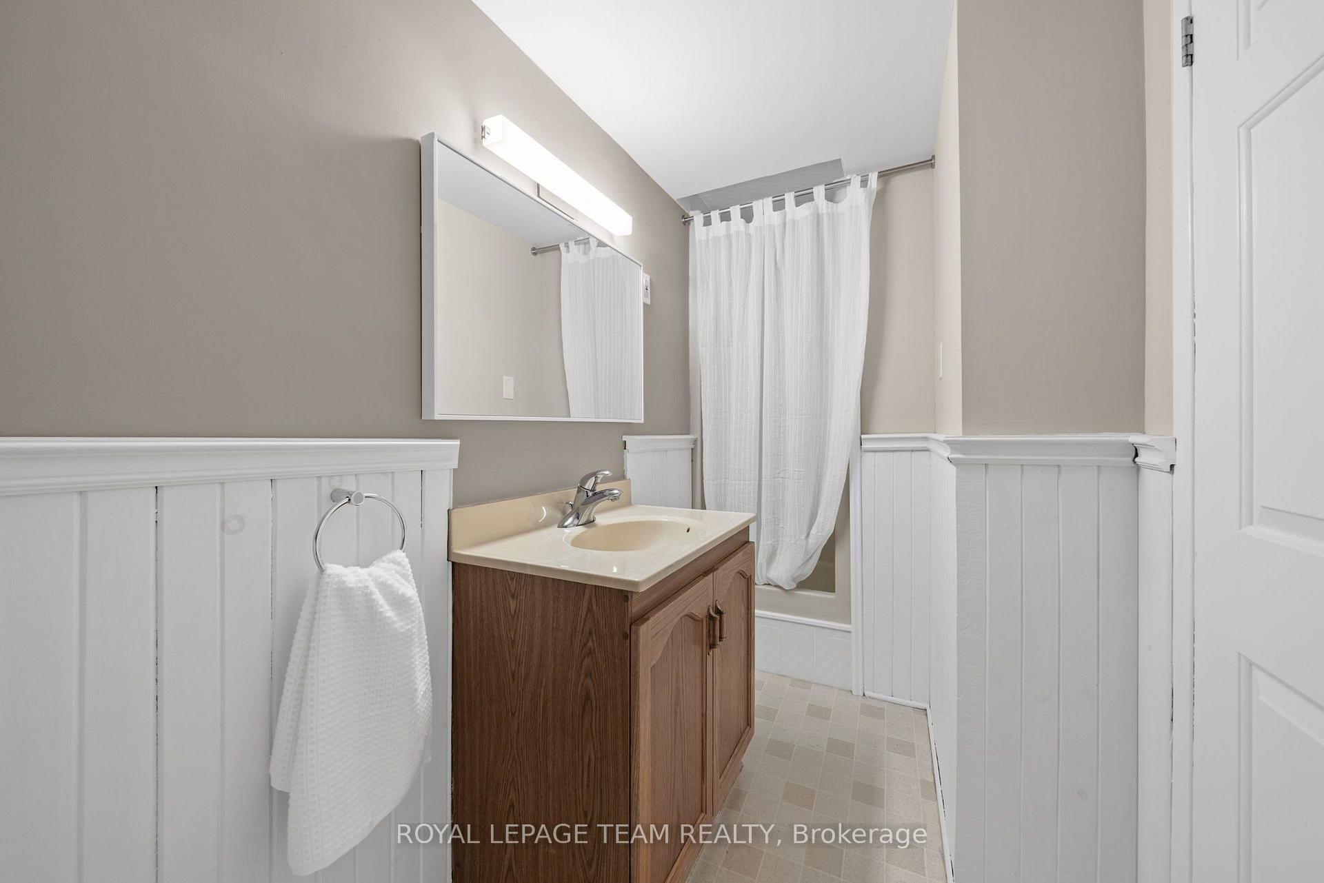 Photo 41 of 22 Honey Gables Drive, Ottawa, Riverside South/Gloucester Glen — HOMEH
