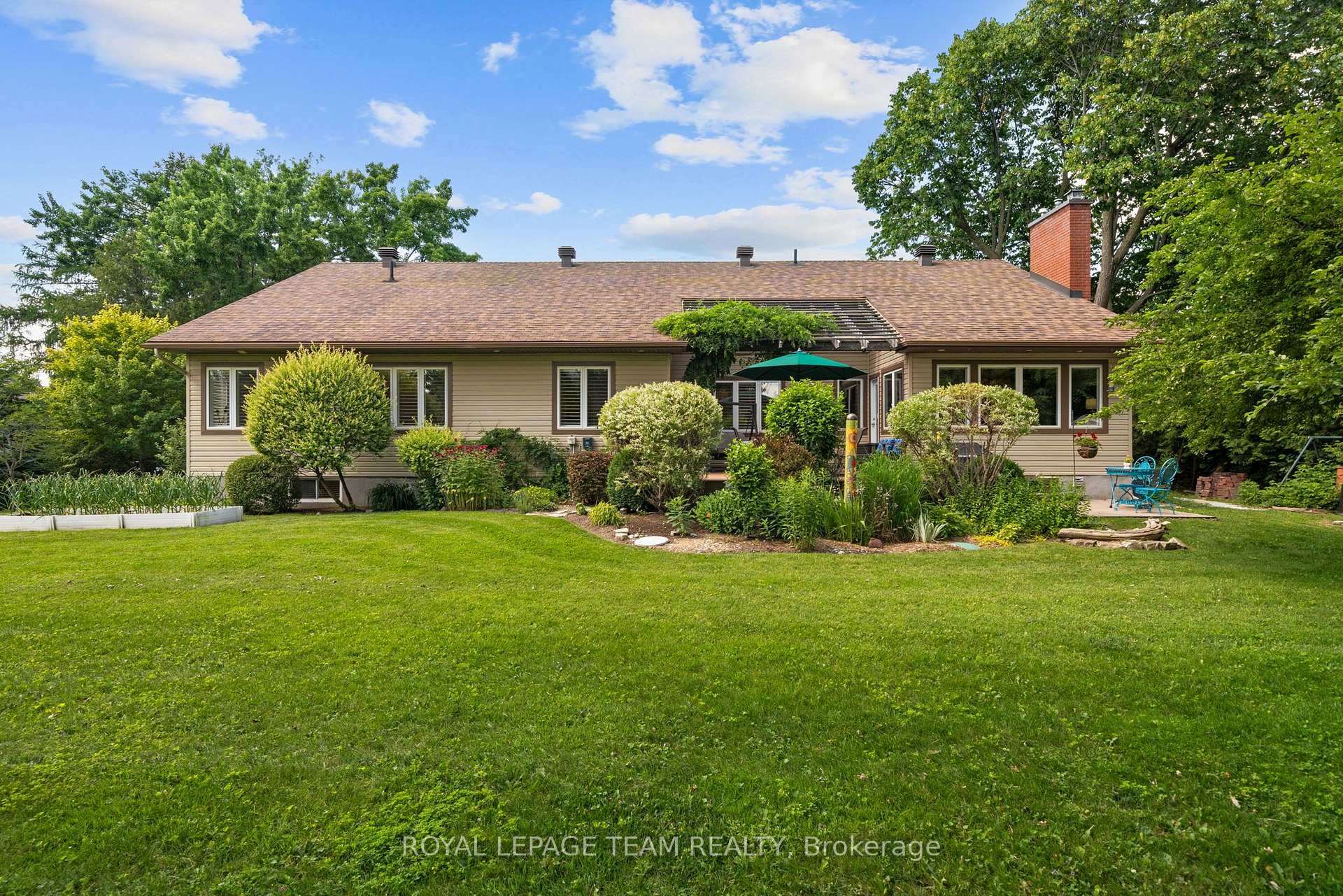 Photo 45 of 22 Honey Gables Drive, Ottawa, Riverside South/Gloucester Glen — HOMEH