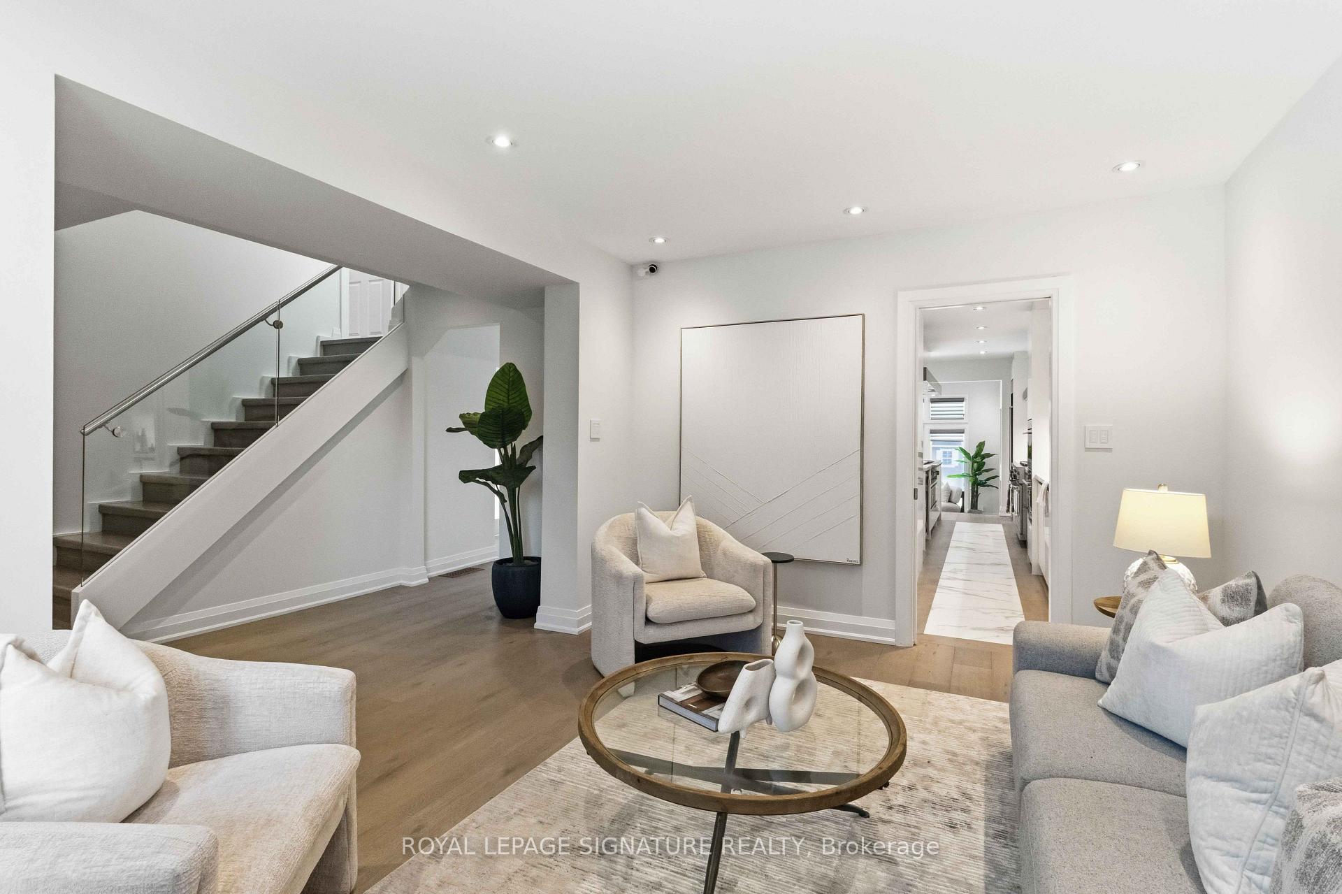 Photo 6 of 204 Richview Avenue, Toronto, Forest Hill South — HOMEH