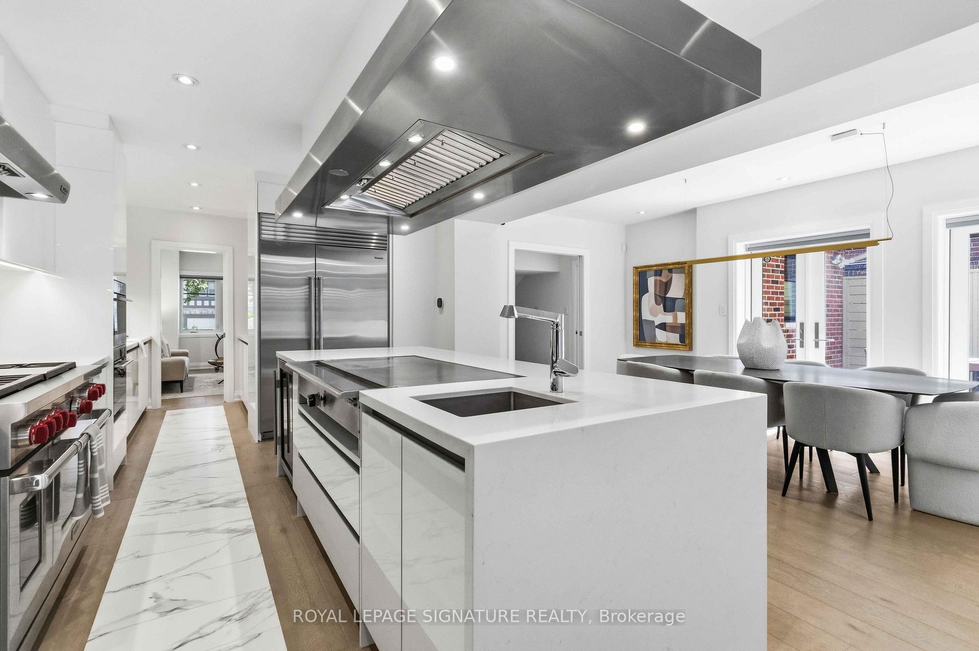 Photo 14 of 204 Richview Avenue, Toronto, Forest Hill South — HOMEH