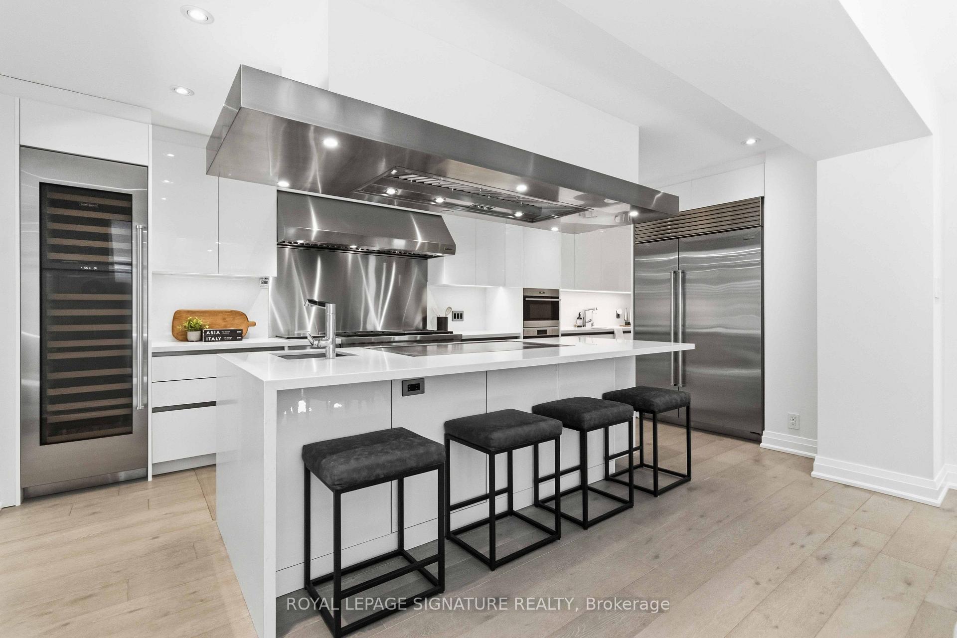 Photo 15 of 204 Richview Avenue, Toronto, Forest Hill South — HOMEH