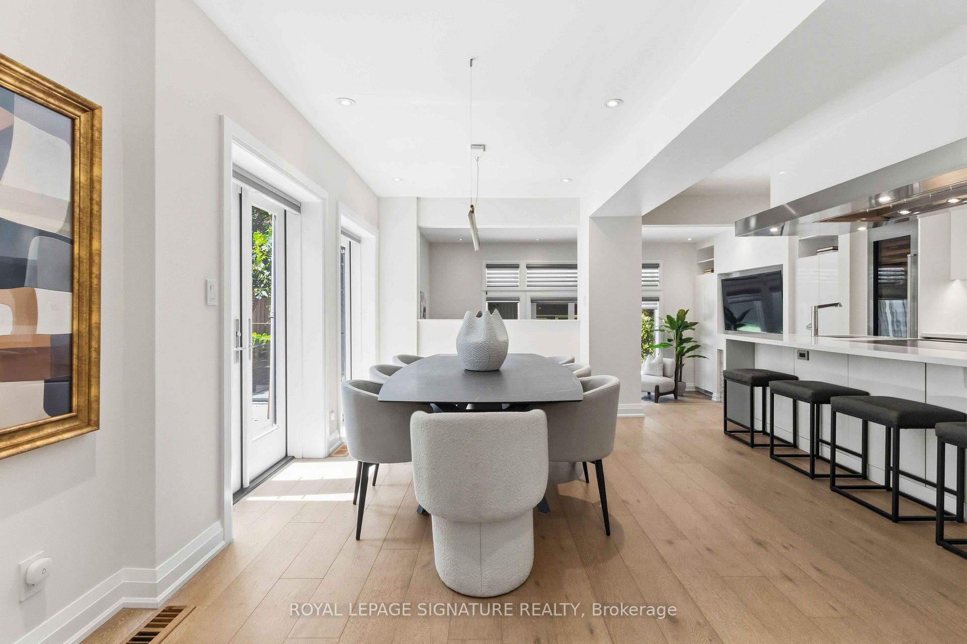 Photo 17 of 204 Richview Avenue, Toronto, Forest Hill South — HOMEH