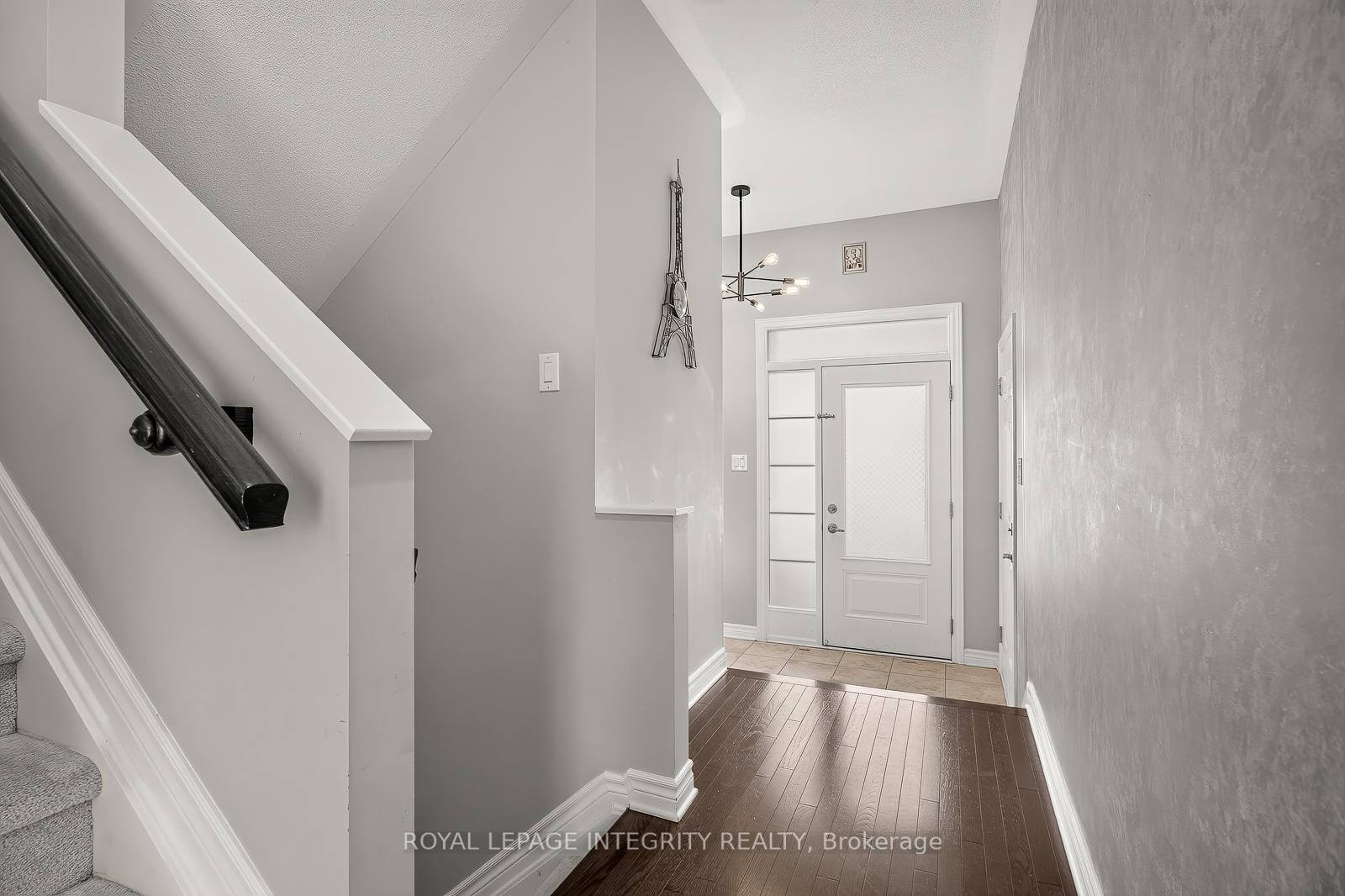 Photo 5 of 96 Russet Terrace, Ottawa, Barrhaven - Half Moon Bay — HOMEH