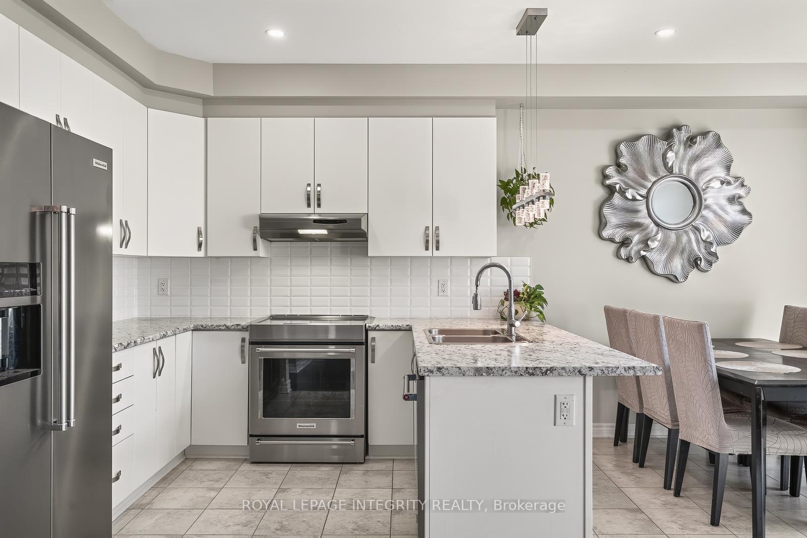 Photo 12 of 96 Russet Terrace, Ottawa, Barrhaven - Half Moon Bay — HOMEH