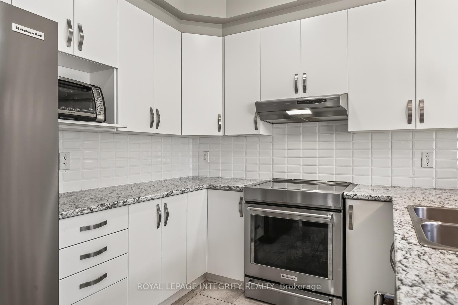 Photo 13 of 96 Russet Terrace, Ottawa, Barrhaven - Half Moon Bay — HOMEH