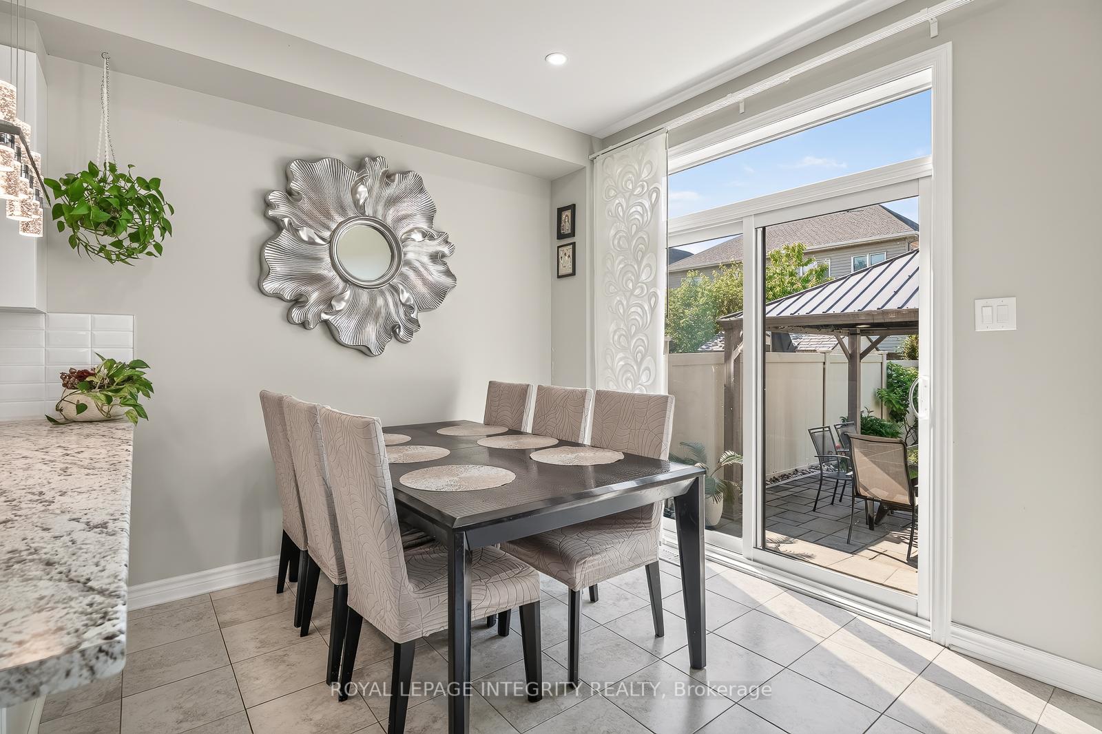 Photo 16 of 96 Russet Terrace, Ottawa, Barrhaven - Half Moon Bay — HOMEH