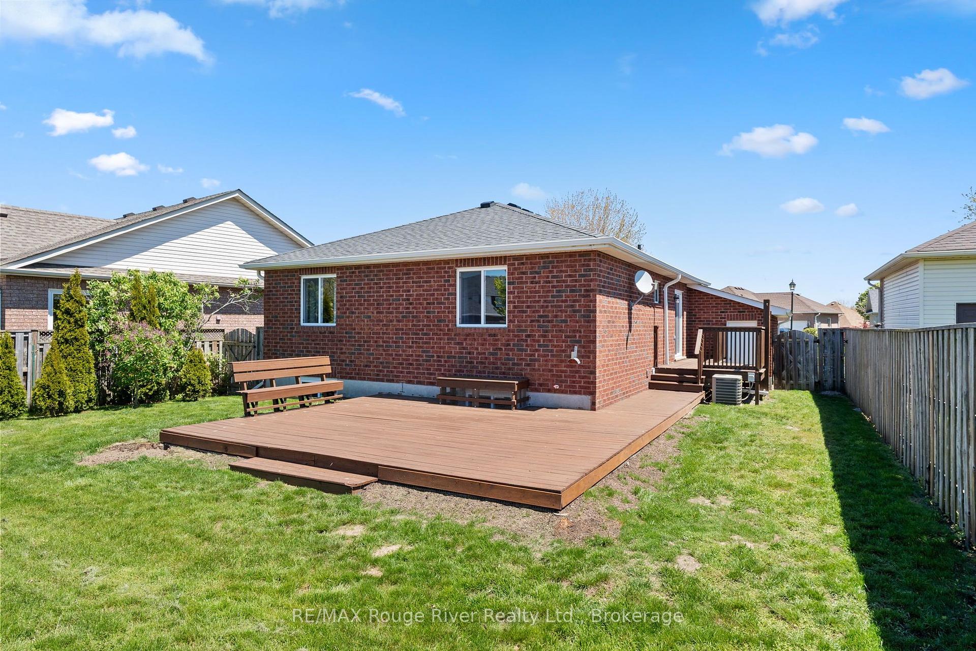 Photo 32 of 795 Munson Crescent, Cobourg — HOMEH