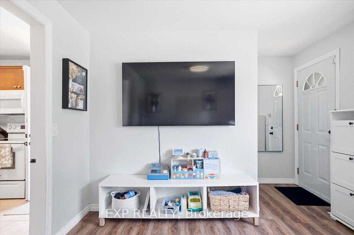 Photo 9 of 166 Catharine Avenue, Brantford, Old West Brant — HOMEH