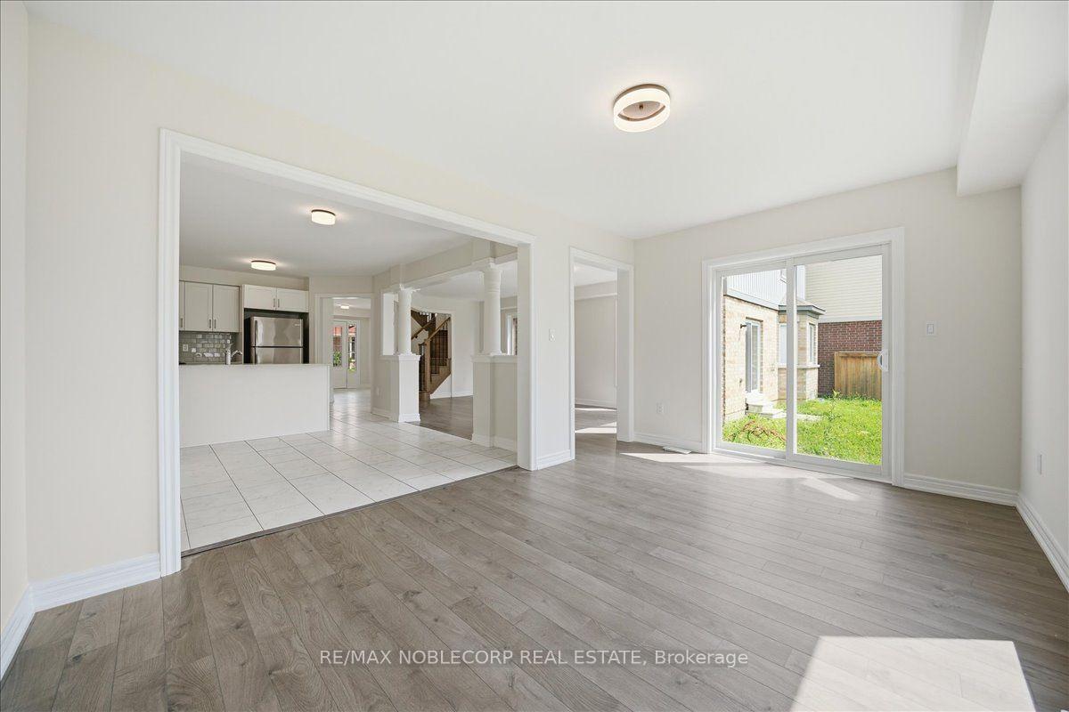 Photo 9 of 226 Bruce Cameron Drive, Clarington, Bowmanville — HOMEH