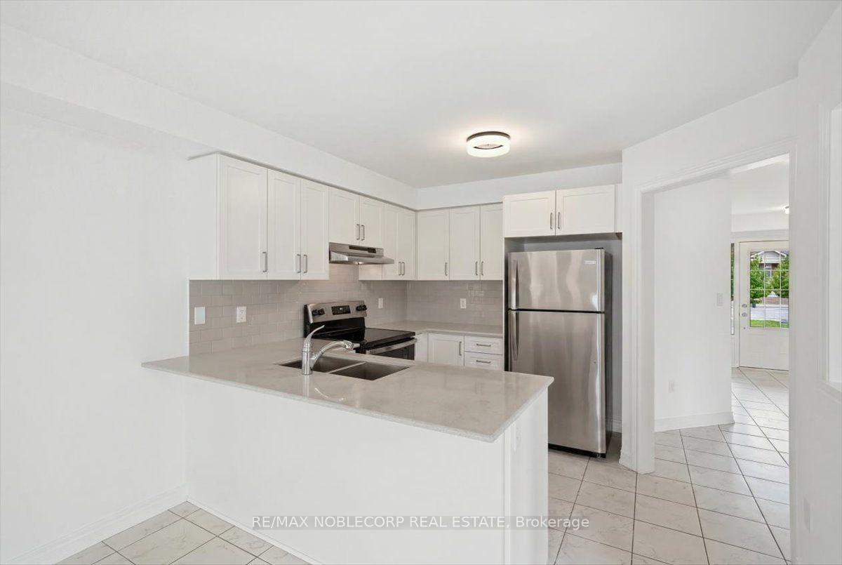 Photo 13 of 226 Bruce Cameron Drive, Clarington, Bowmanville — HOMEH