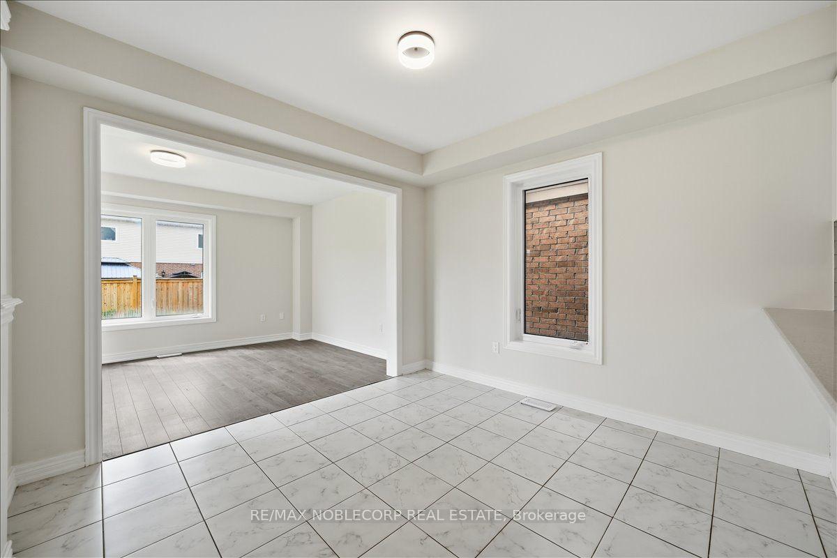 Photo 17 of 226 Bruce Cameron Drive, Clarington, Bowmanville — HOMEH
