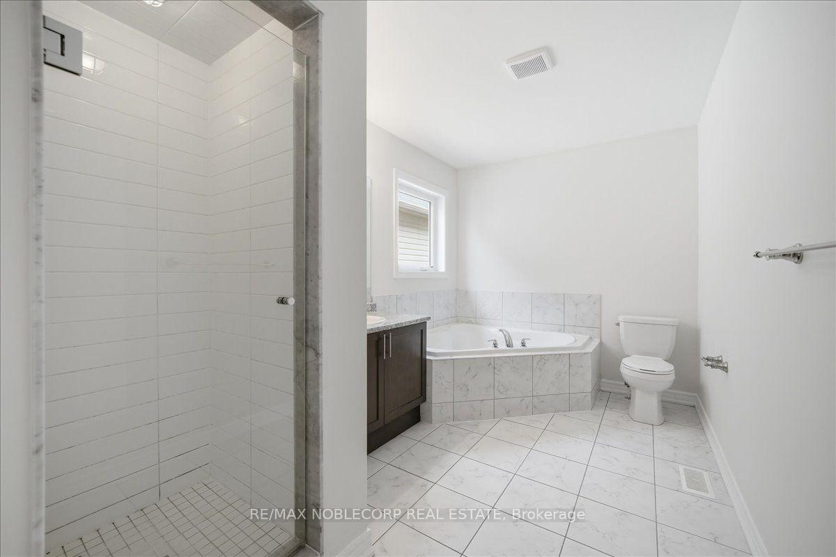 Photo 26 of 226 Bruce Cameron Drive, Clarington, Bowmanville — HOMEH