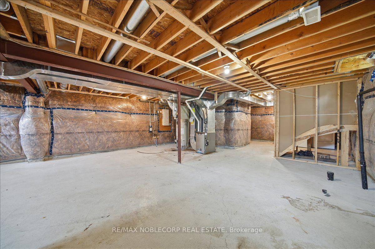Photo 32 of 226 Bruce Cameron Drive, Clarington, Bowmanville — HOMEH