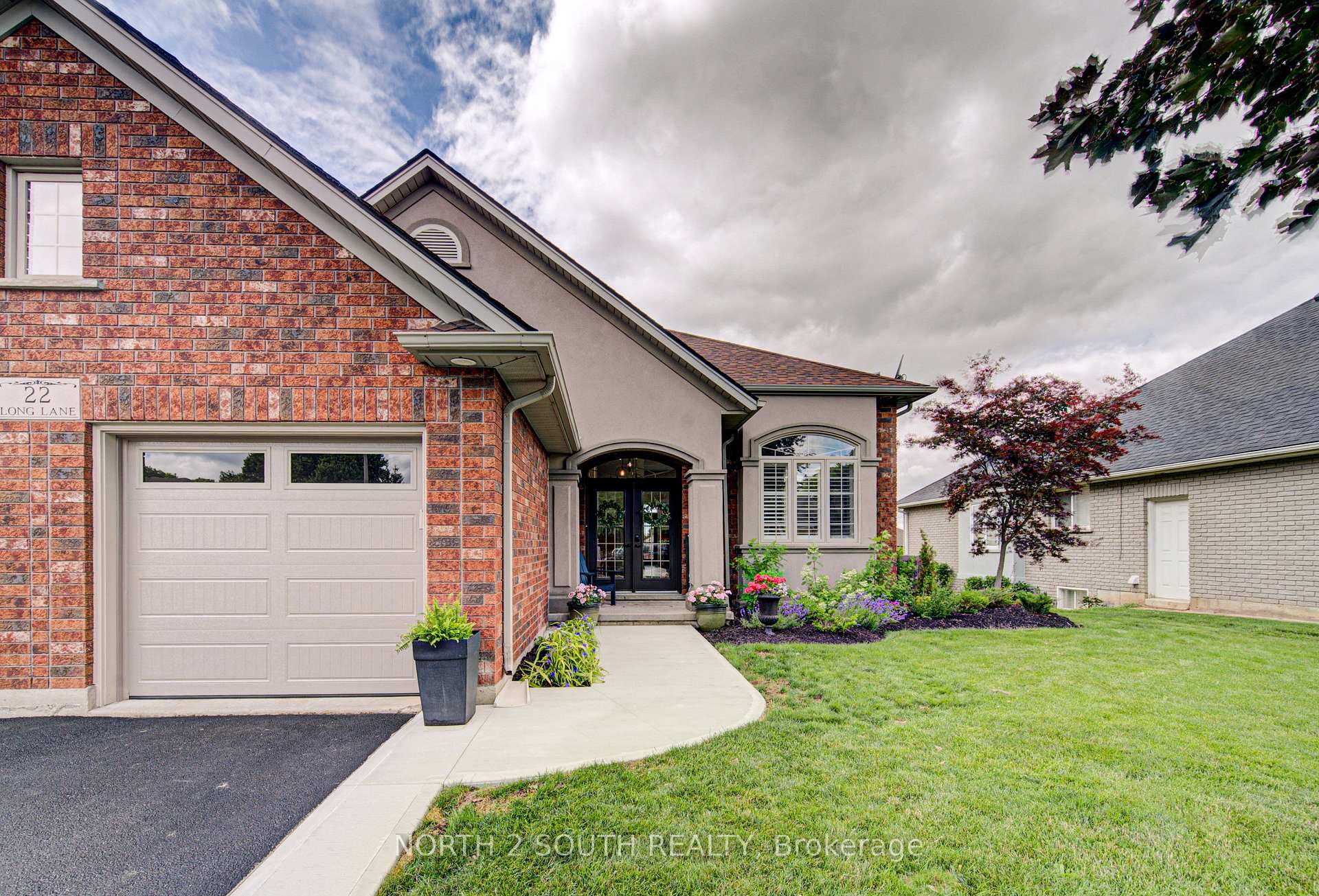 Photo 4 of 22 Long Lane, Brant, Paris — HOMEH