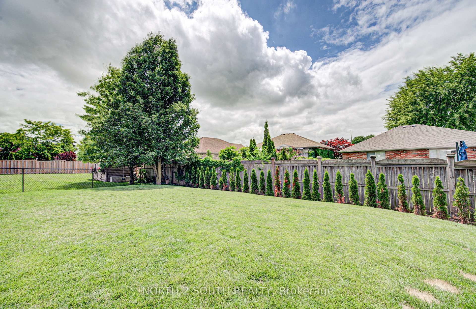 Photo 46 of 22 Long Lane, Brant, Paris — HOMEH