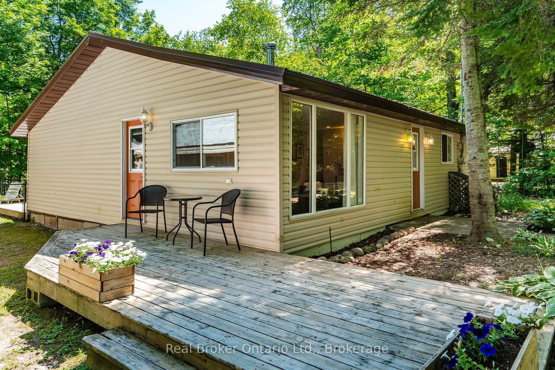 Photo 3 of 2141 Champlain Road, Tiny, Rural Tiny — HOMEH
